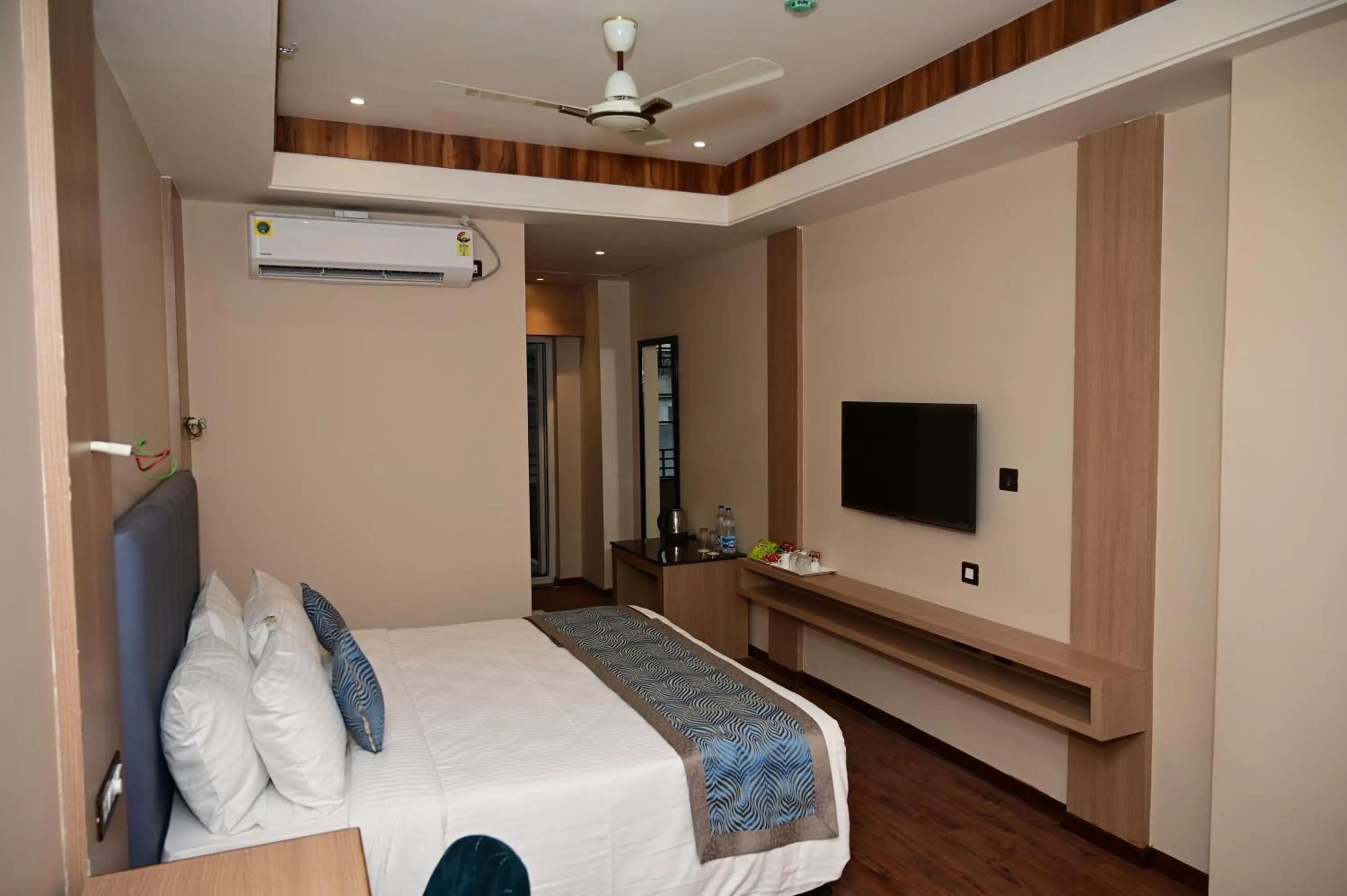 Bed in PIPUL PADMAJA PRIDE