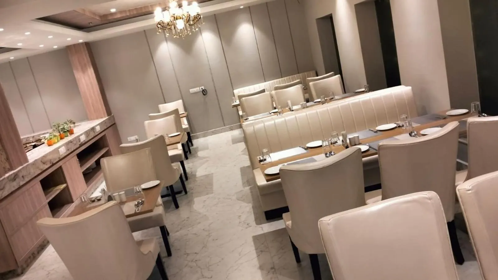 Restaurant/places to eat in PIPUL PADMAJA PRIDE