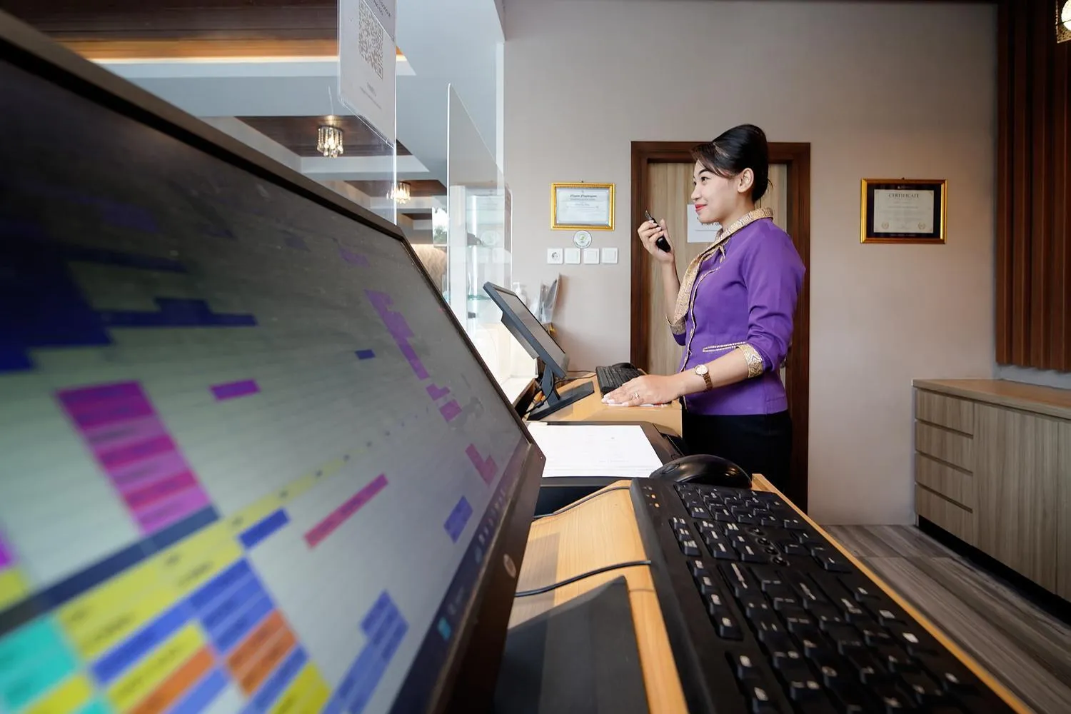 Lobby or reception in Front One Hotel Sragen