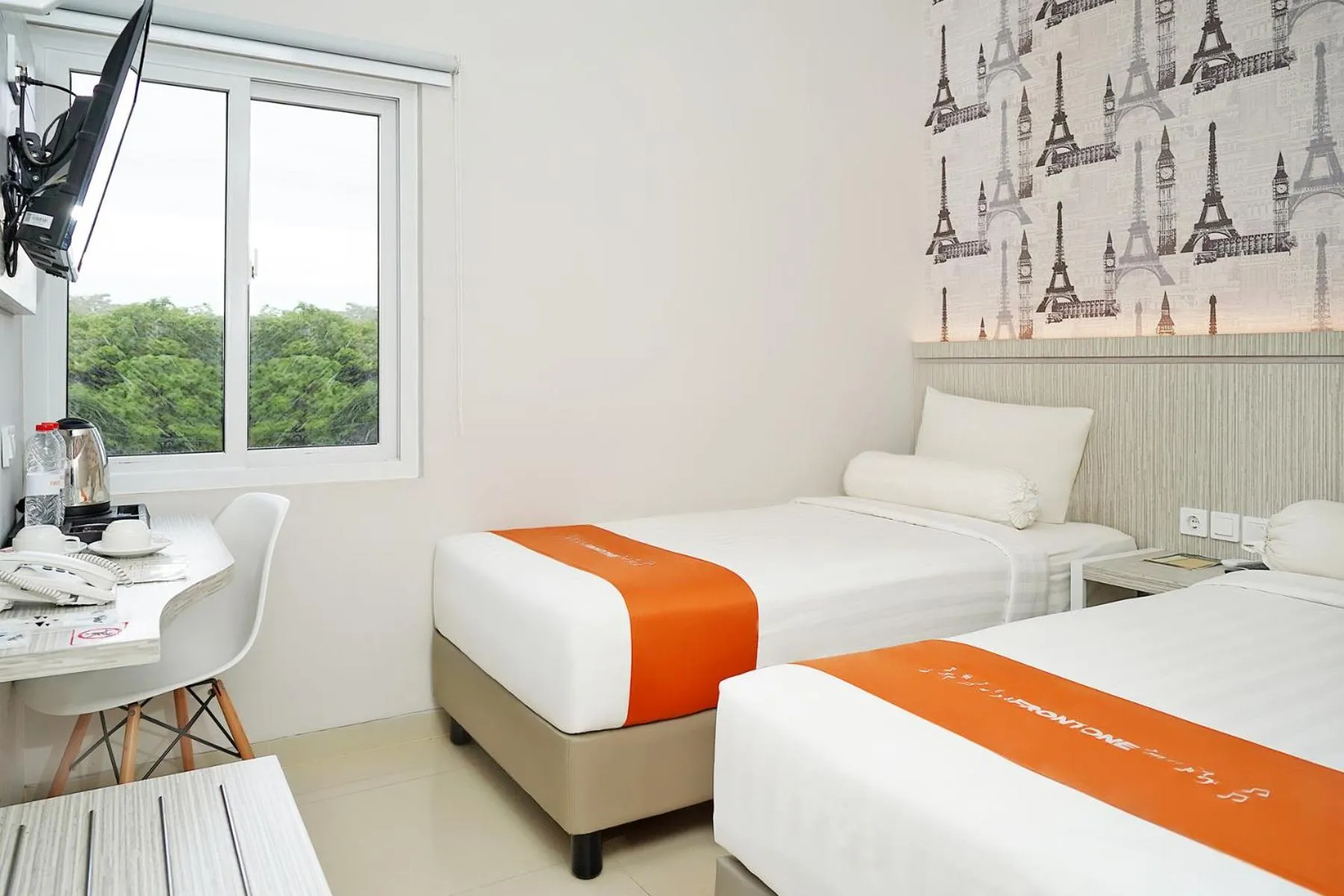 Bedroom, Bed in Front One Hotel Sragen