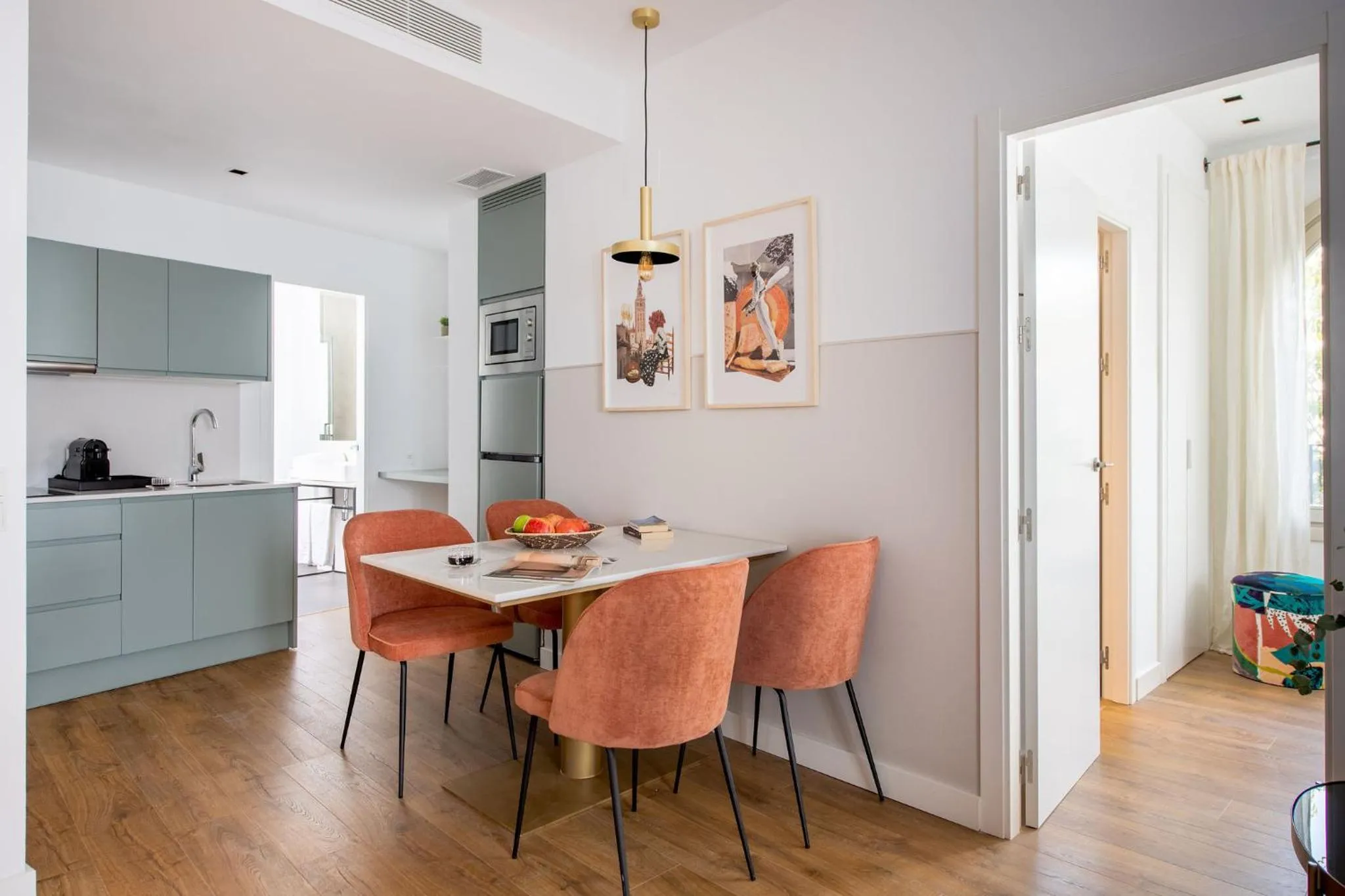 Dining area in Tetuán 15 Boutique Apartments by Hommyhome