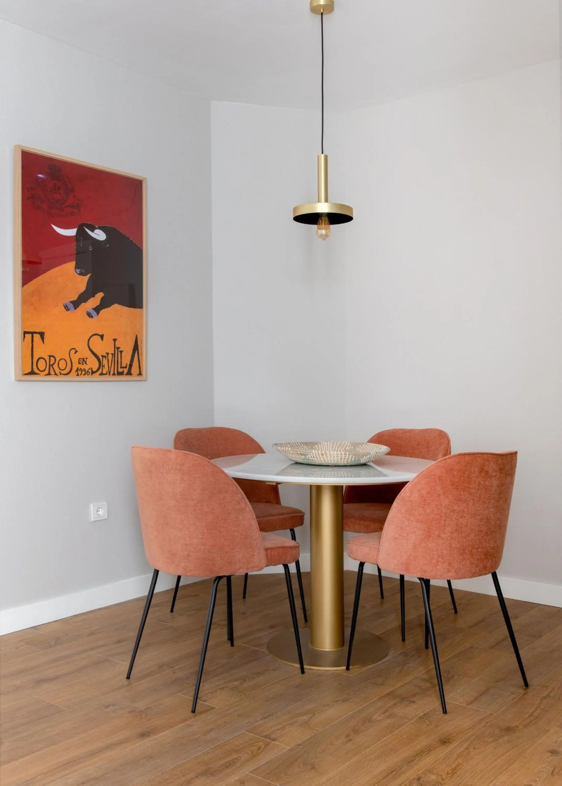 Dining area in Tetuán 15 Boutique Apartments by Hommyhome