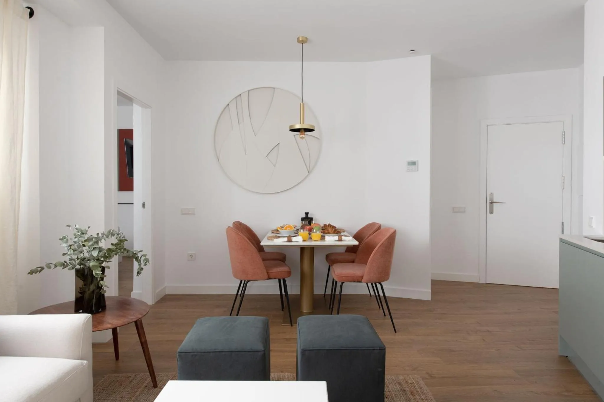 Dining area in Tetuán 15 Boutique Apartments by Hommyhome