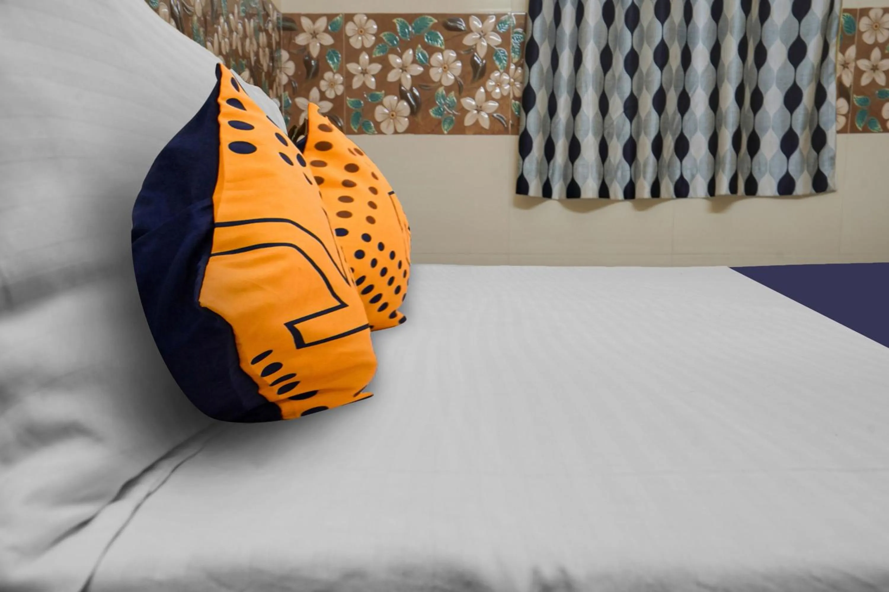 Bedroom in SPOT ON New ROYAL LODGE