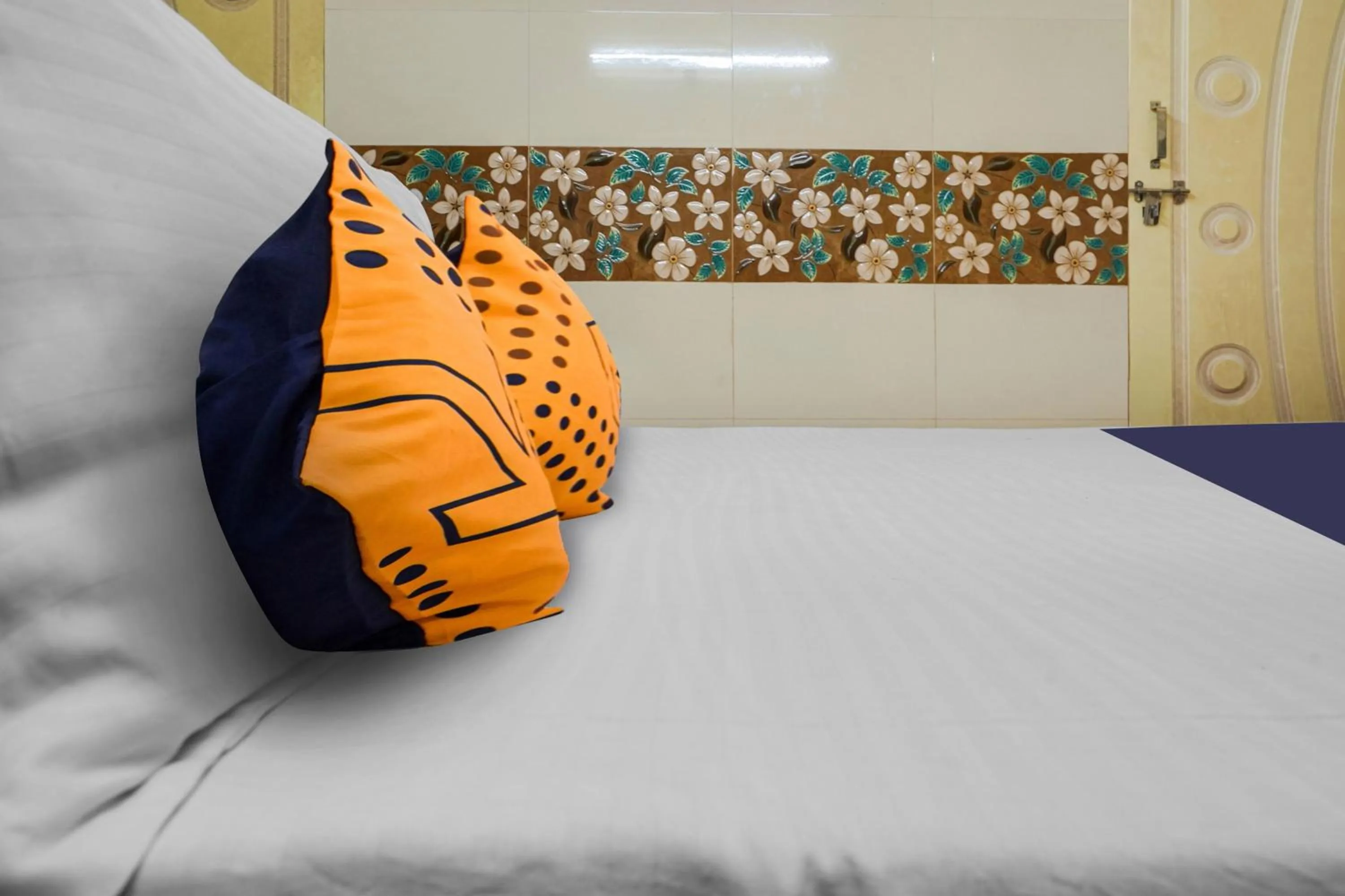 Bedroom in SPOT ON New ROYAL LODGE