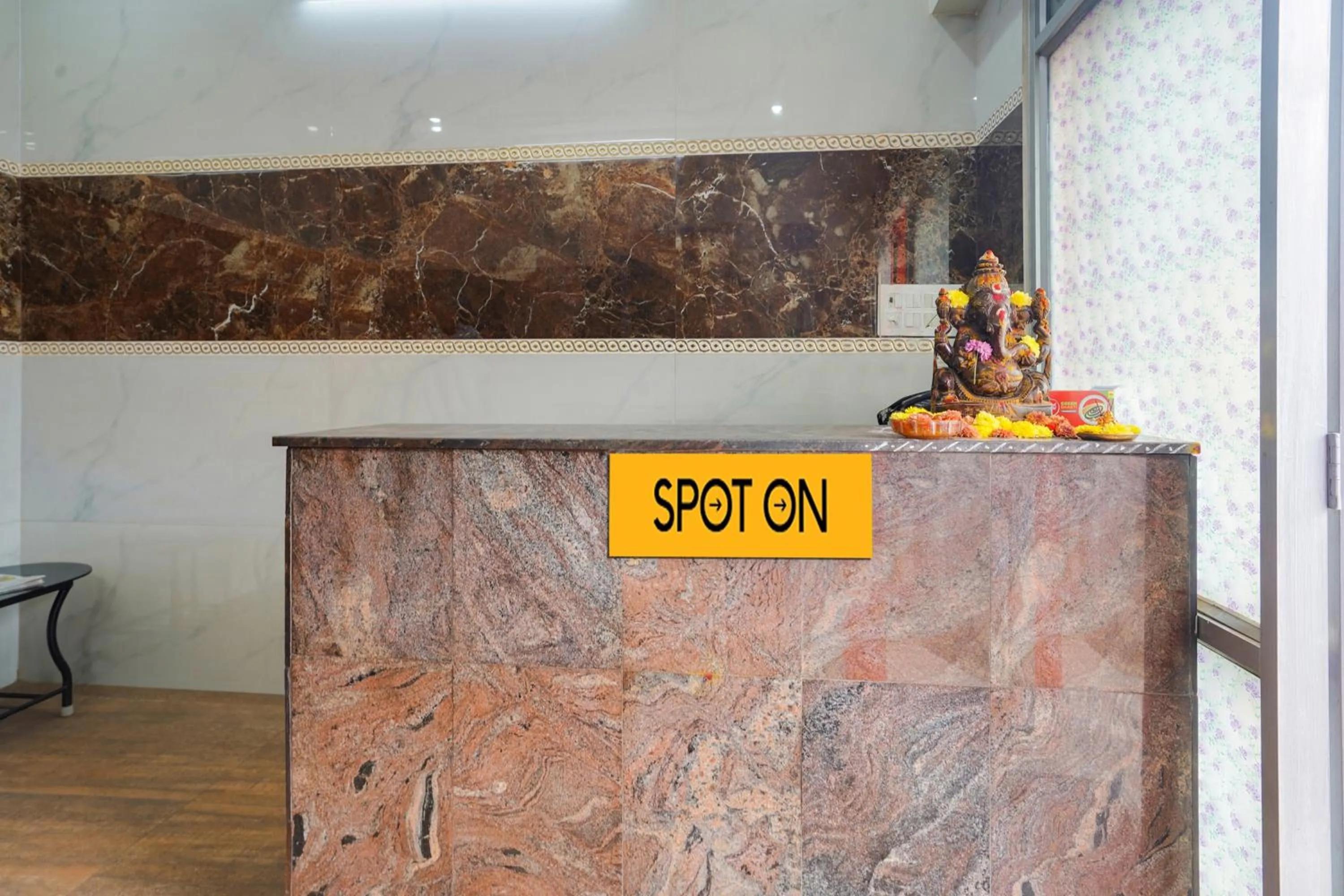 Lobby or reception in SPOT ON New ROYAL LODGE