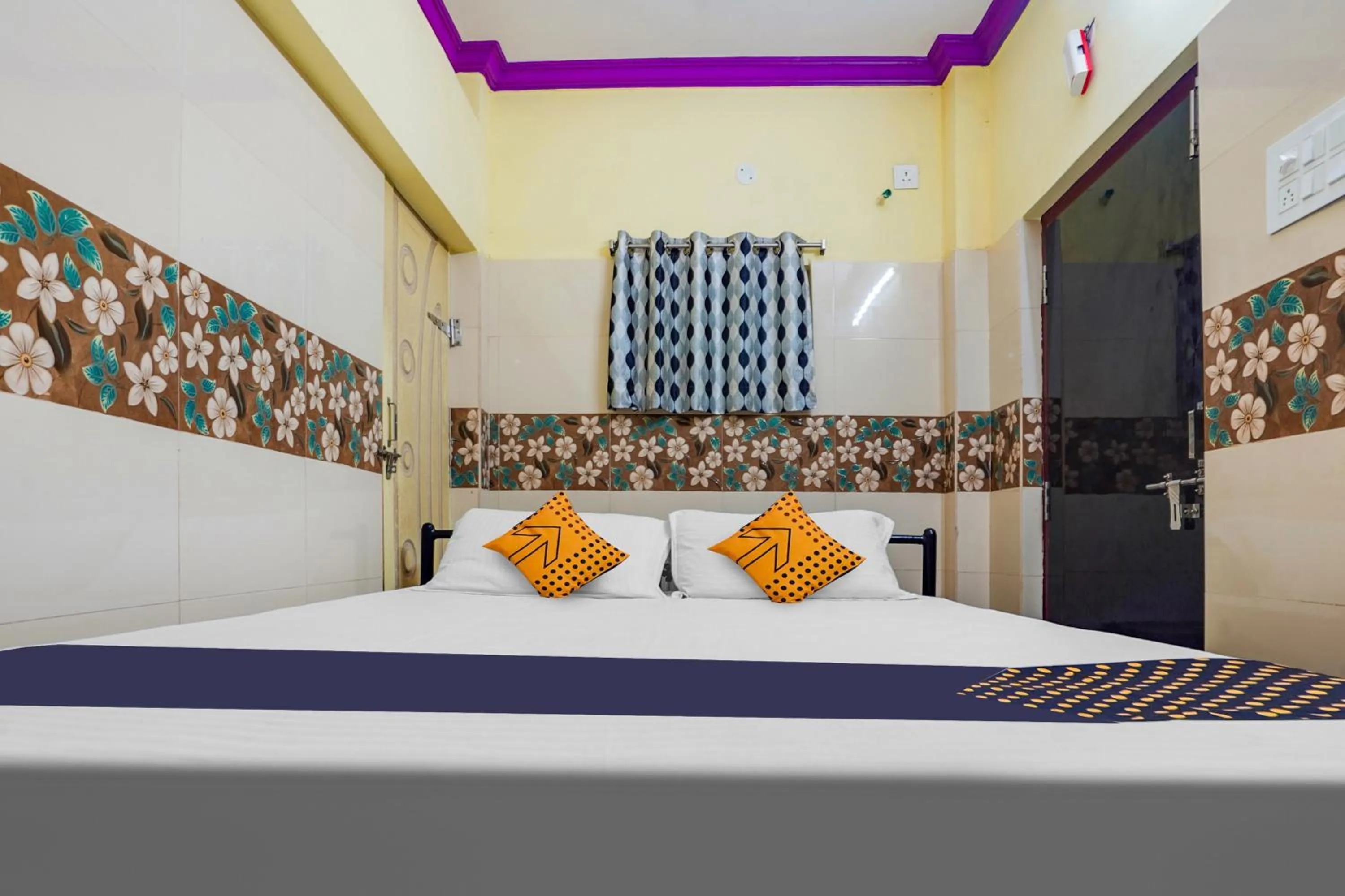 SPOT ON New ROYAL LODGE