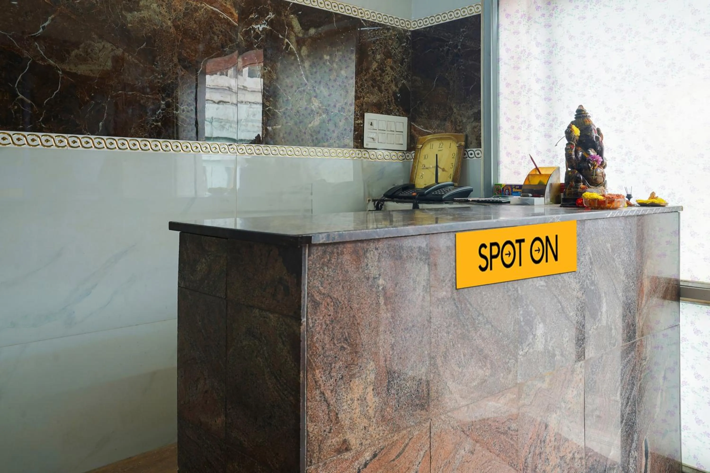 Lobby or reception in SPOT ON New ROYAL LODGE