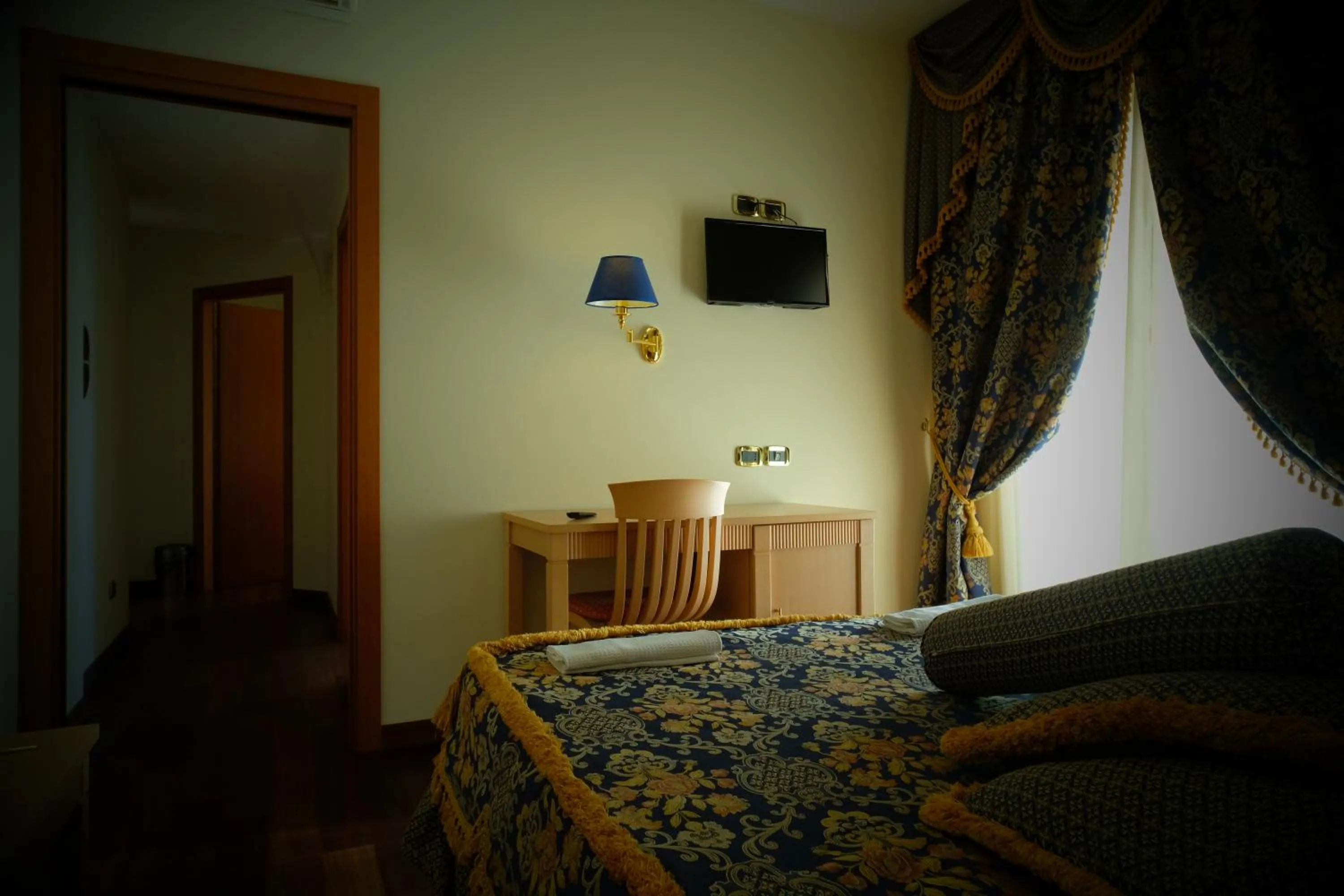 Bed in HOTEL CONCORDE