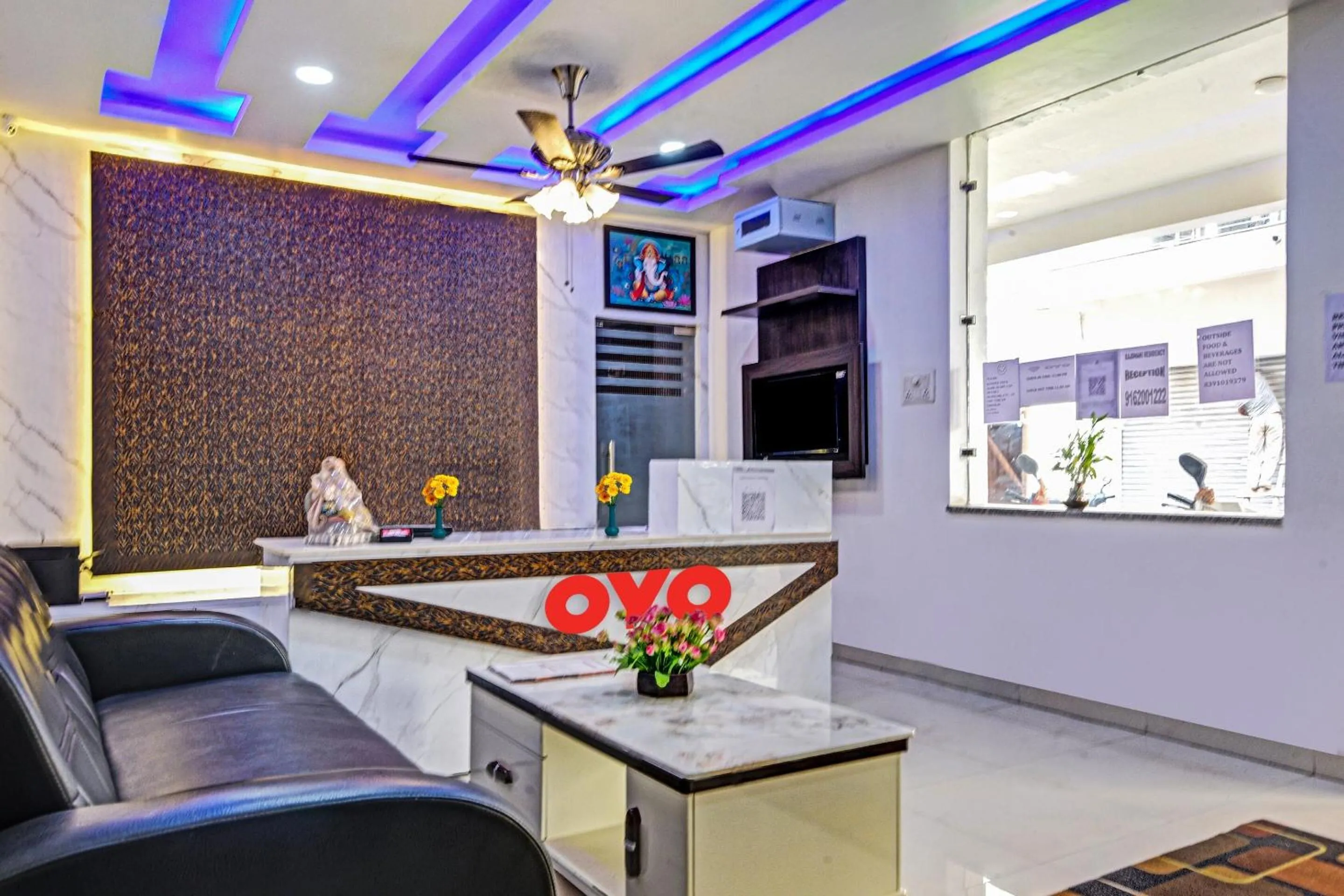 Lobby or reception in Hotel O Aura Hotel Rajdhani Residency