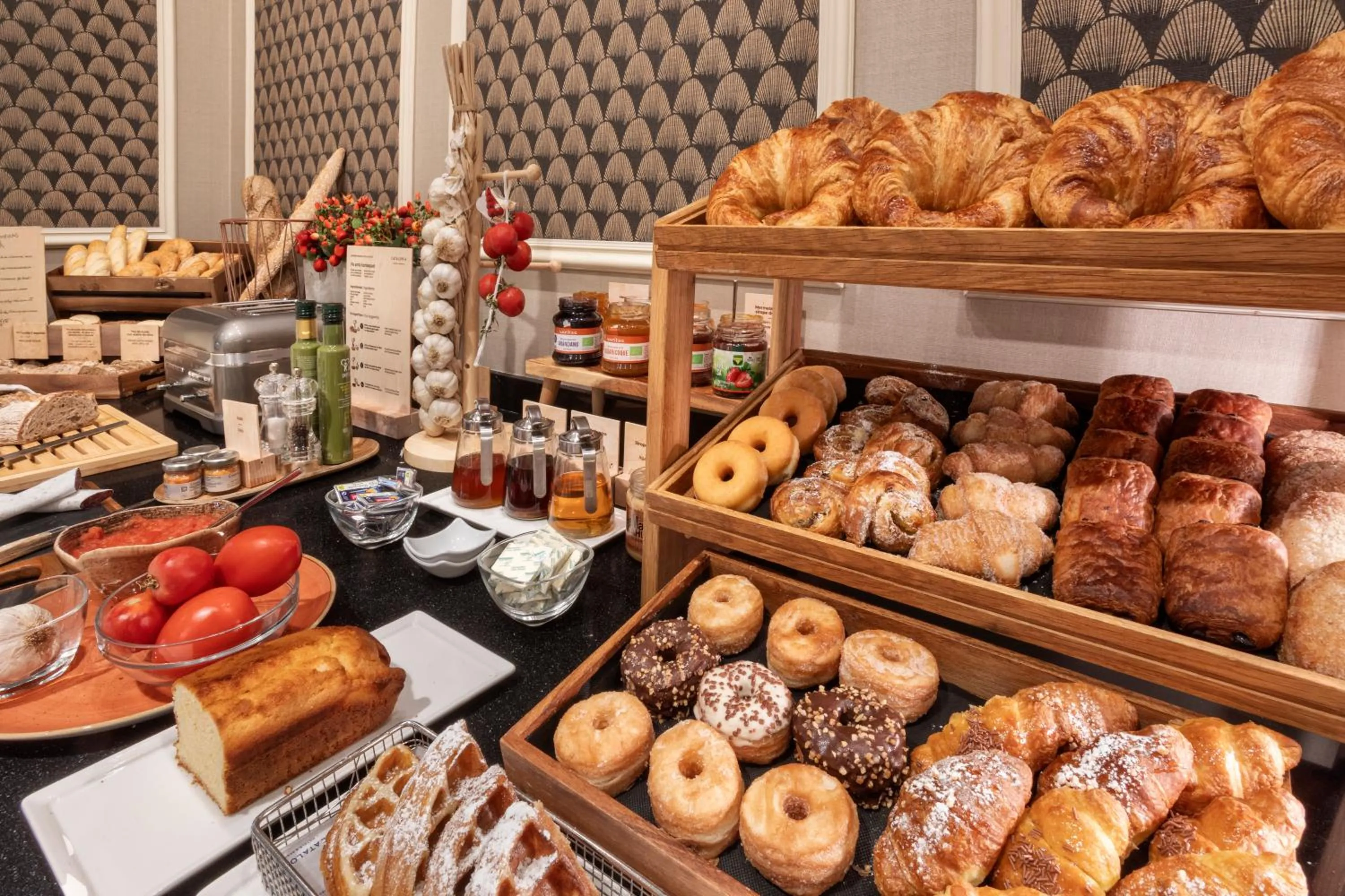 Breakfast in Catalonia Las Cortes