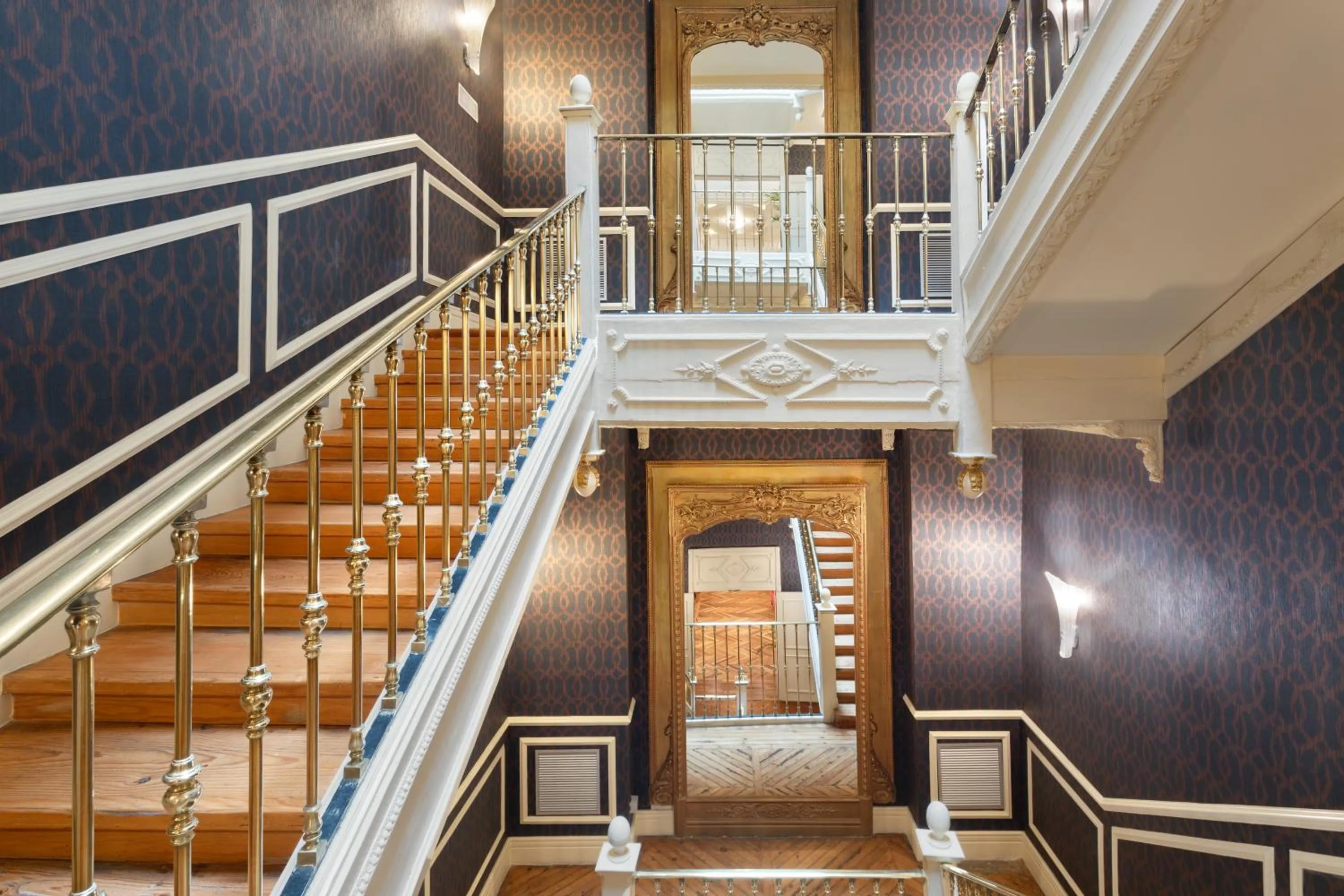 Area and facilities in Catalonia Las Cortes