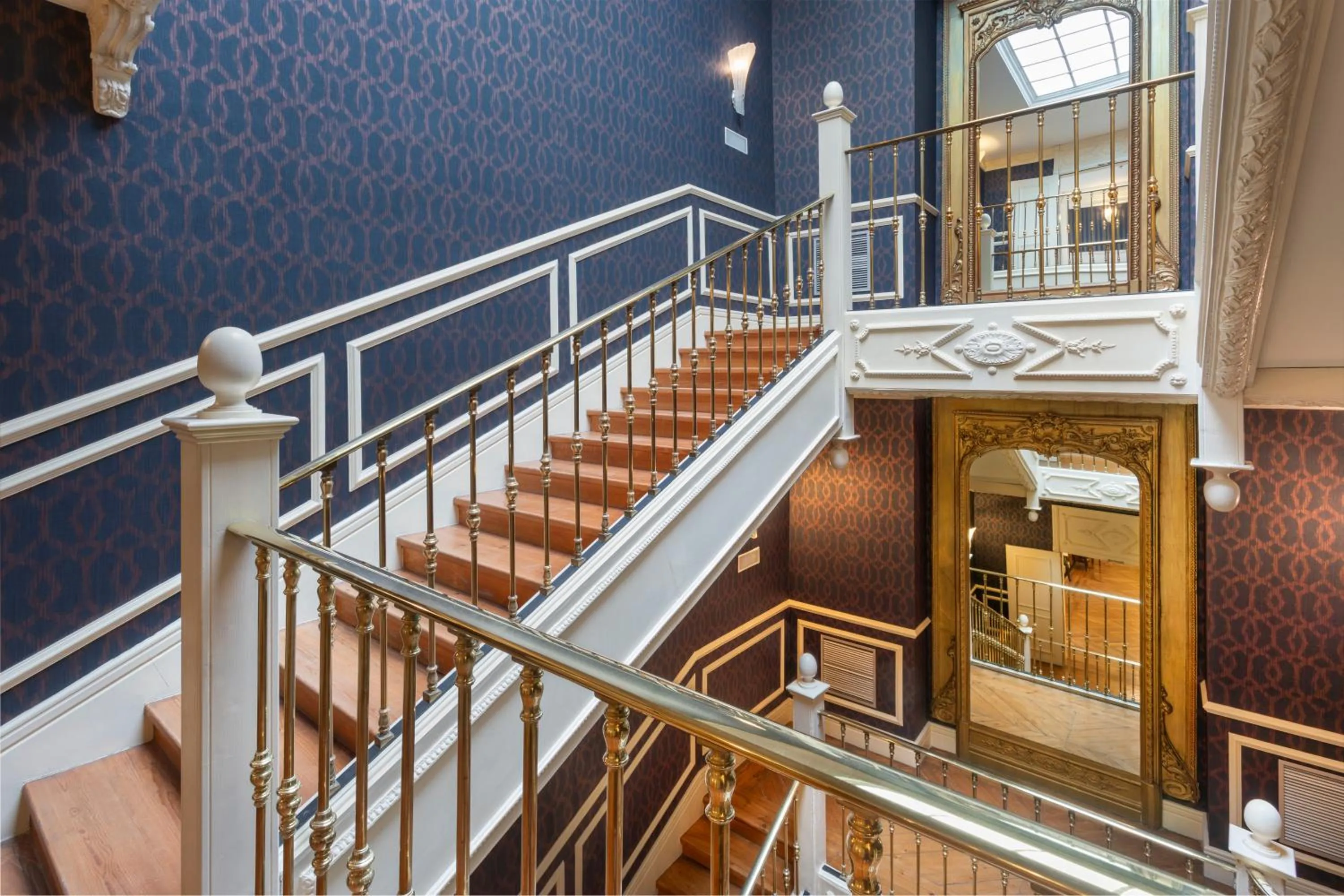 Area and facilities in Catalonia Las Cortes