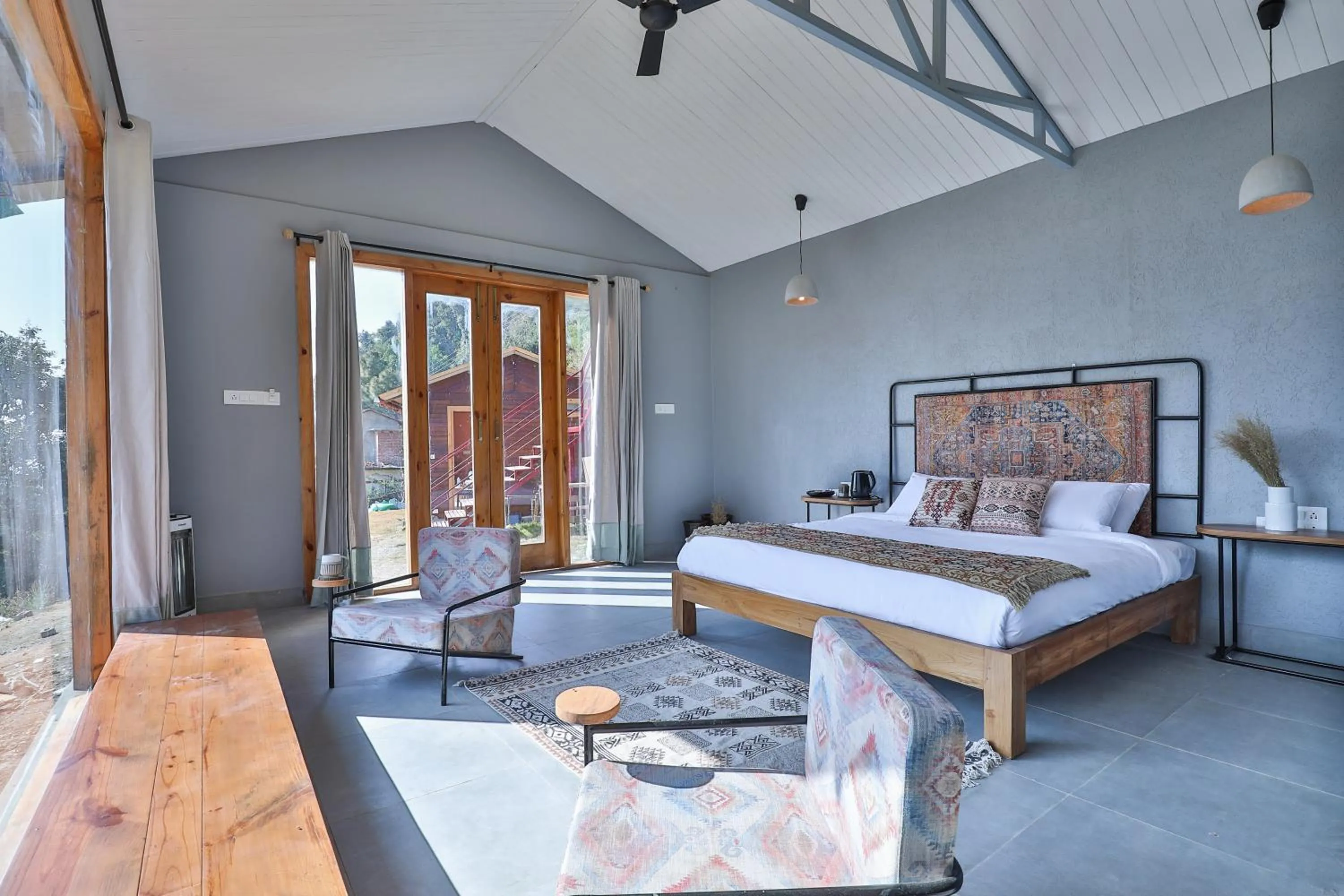 Photo of the whole room, Bed in Seclude Pangot, Perch