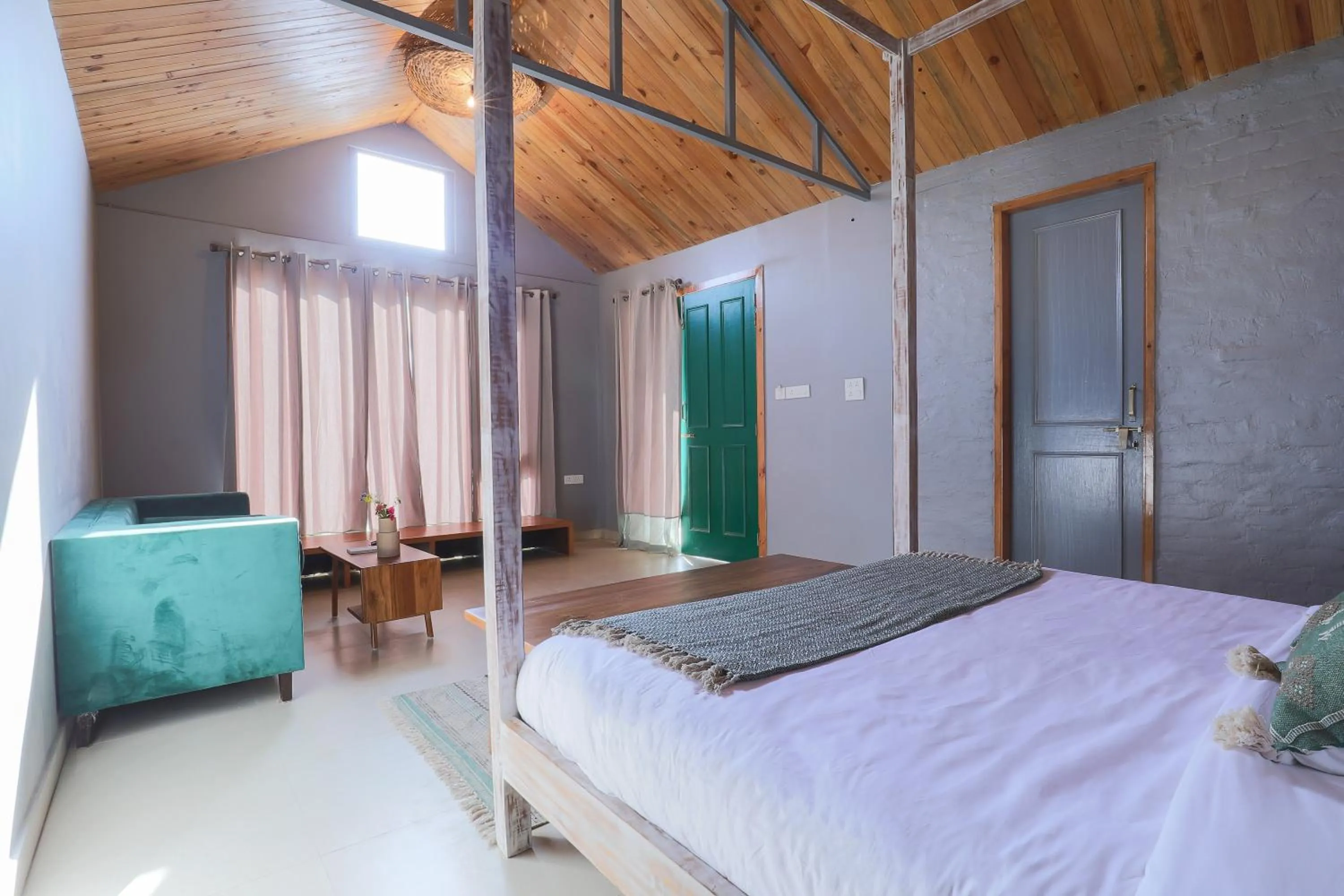 Bedroom, Bed in Seclude Pangot, Perch