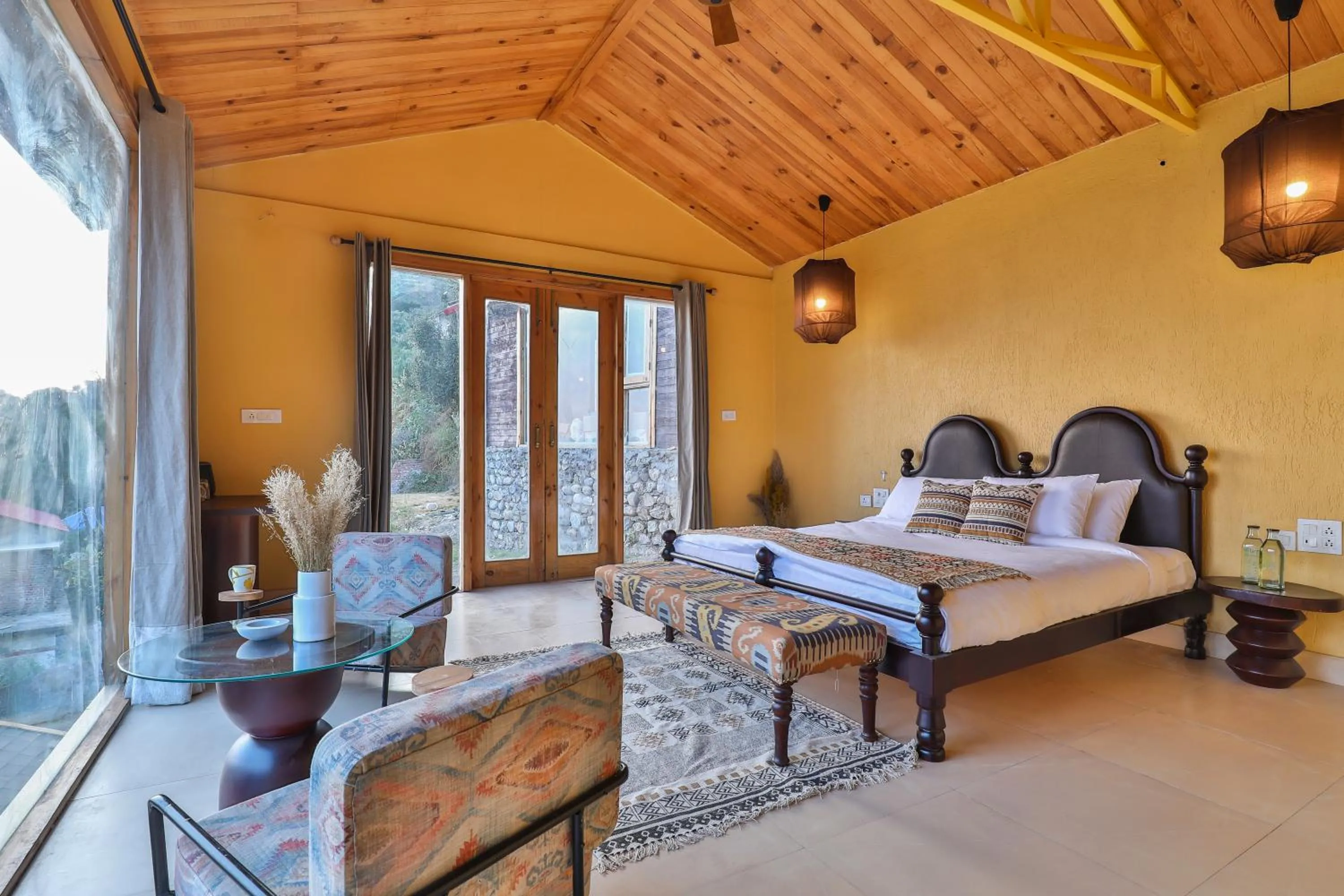 Photo of the whole room, Bed in Seclude Pangot, Perch