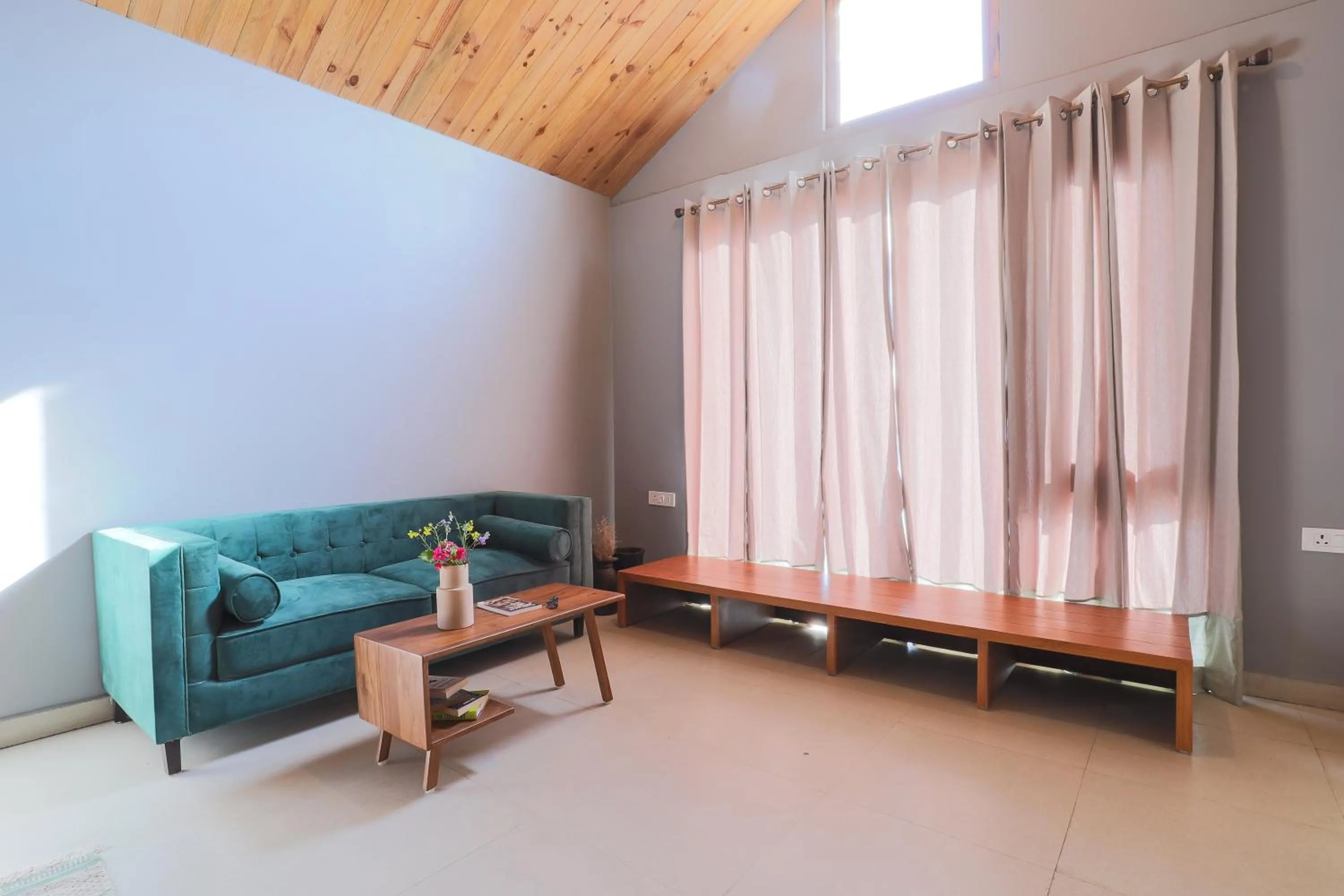 Seating area in Seclude Pangot, Perch
