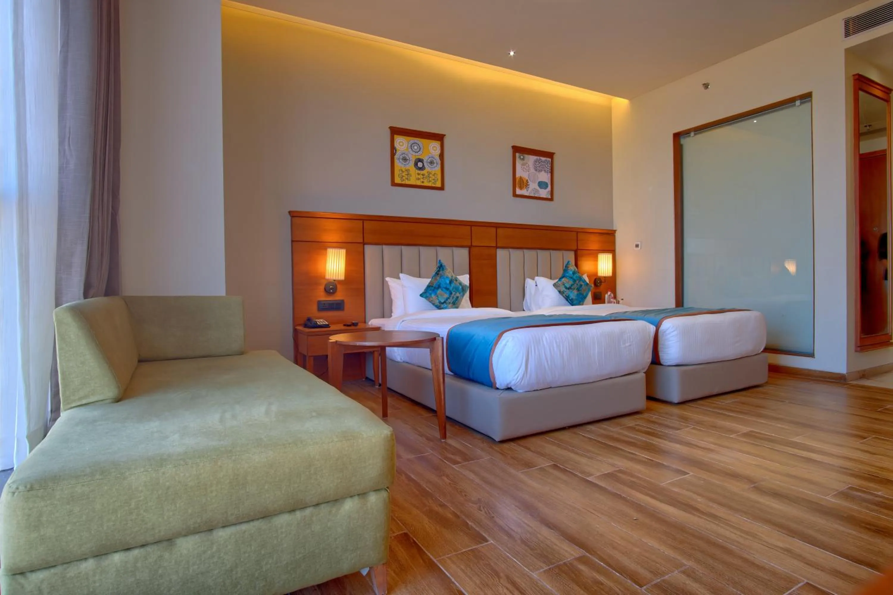 Bedroom, Bed in Sayaji Morbi