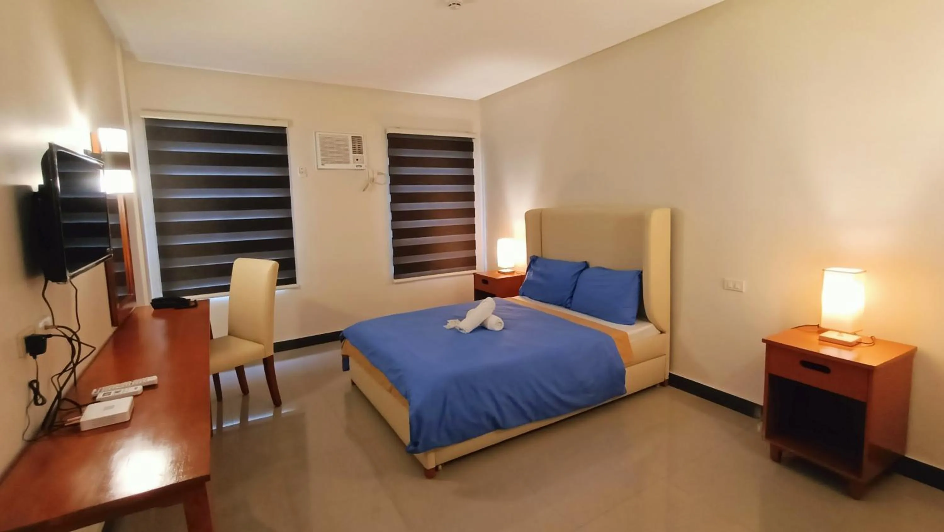 Bed in Grand Emilia Hotel