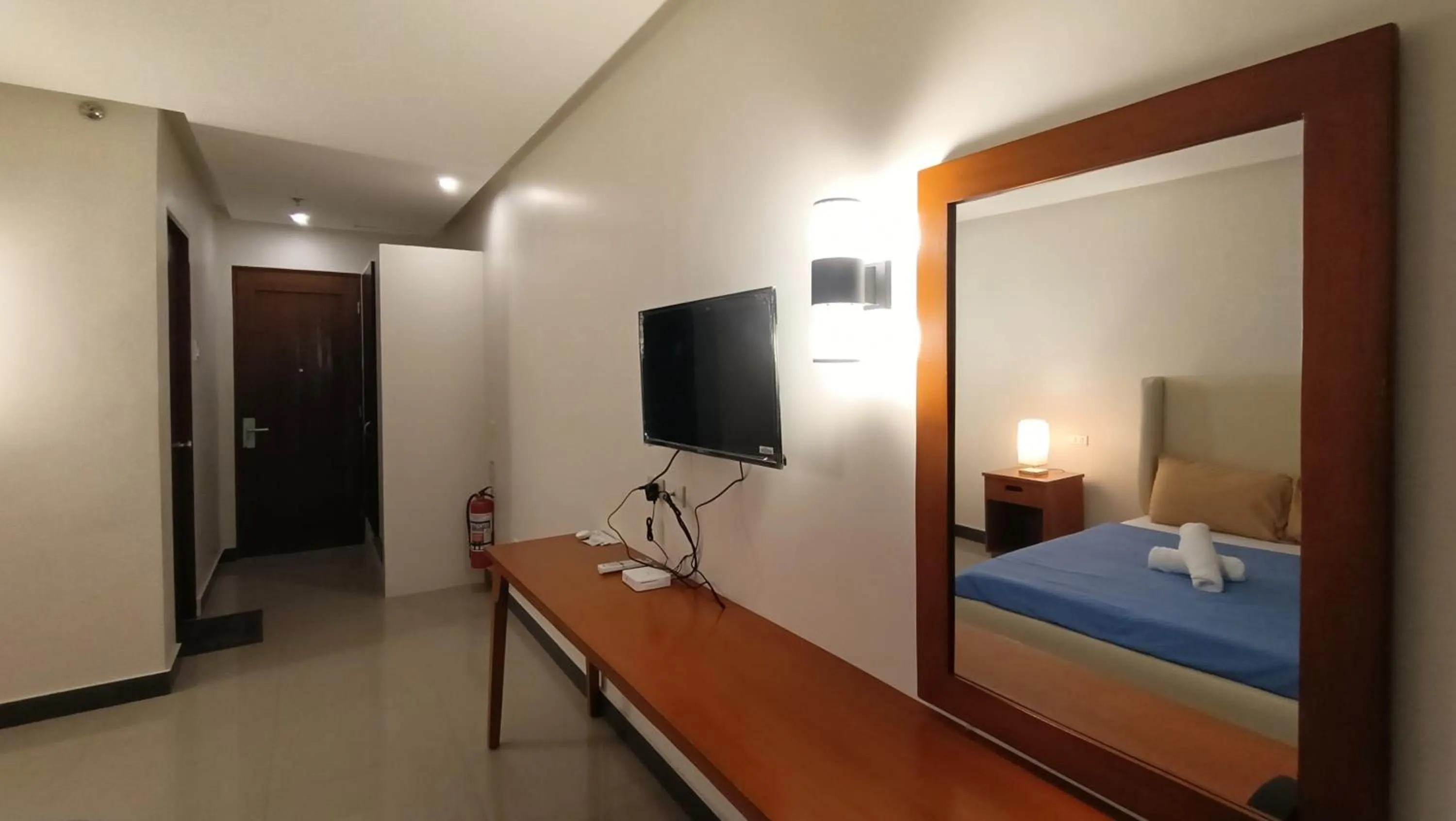 Bed in Grand Emilia Hotel