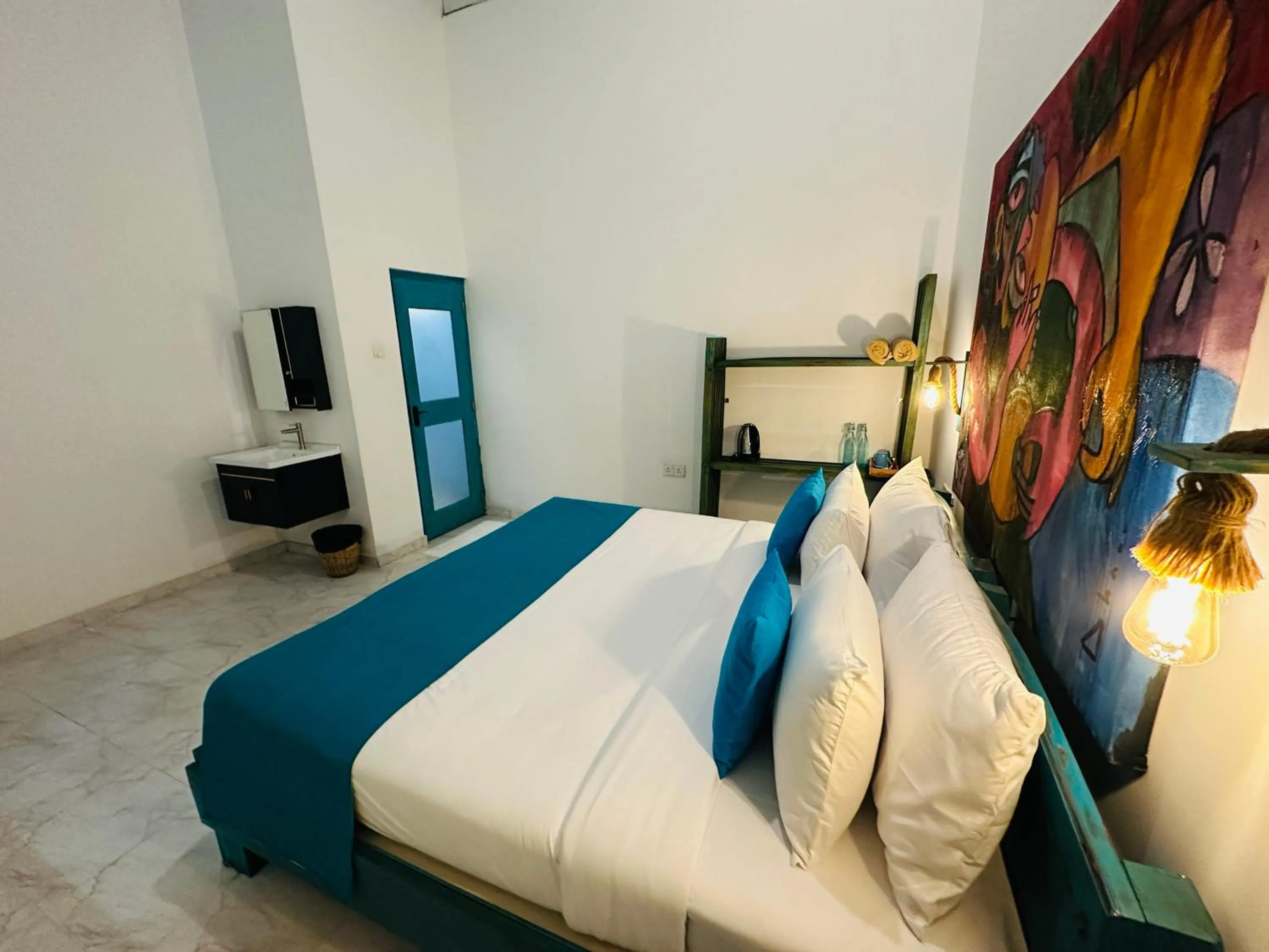 Bed in Moi Galle Fort by DBI