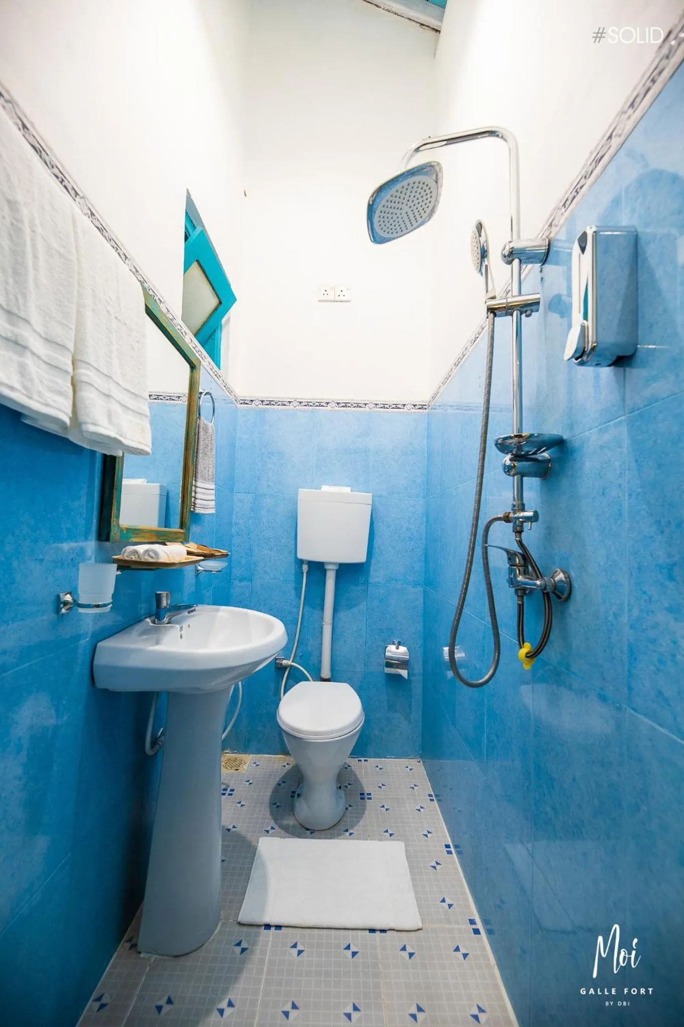 Shower in Moi Galle Fort by DBI