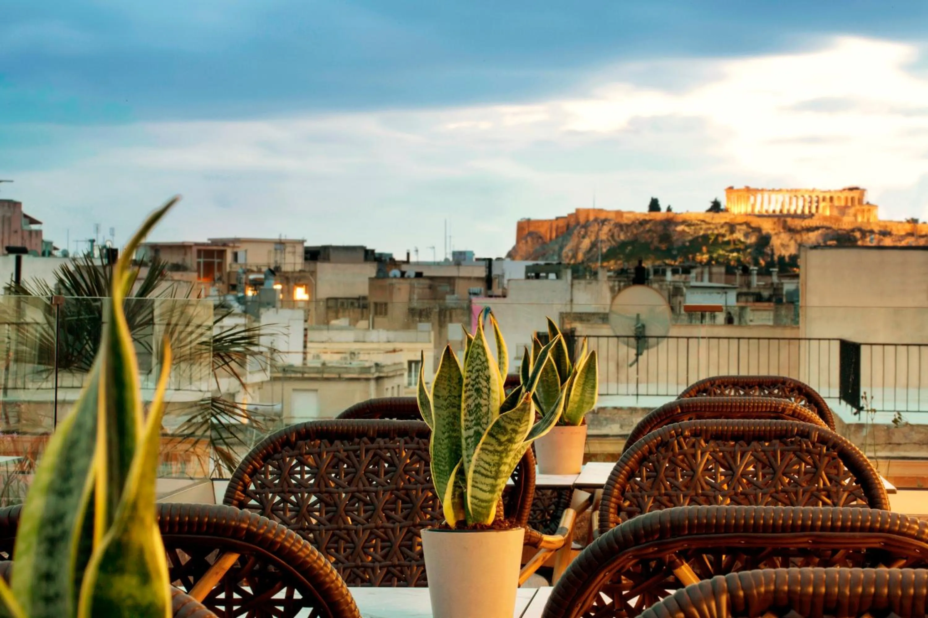 Zeus Essence Athens Central, former Athens Key