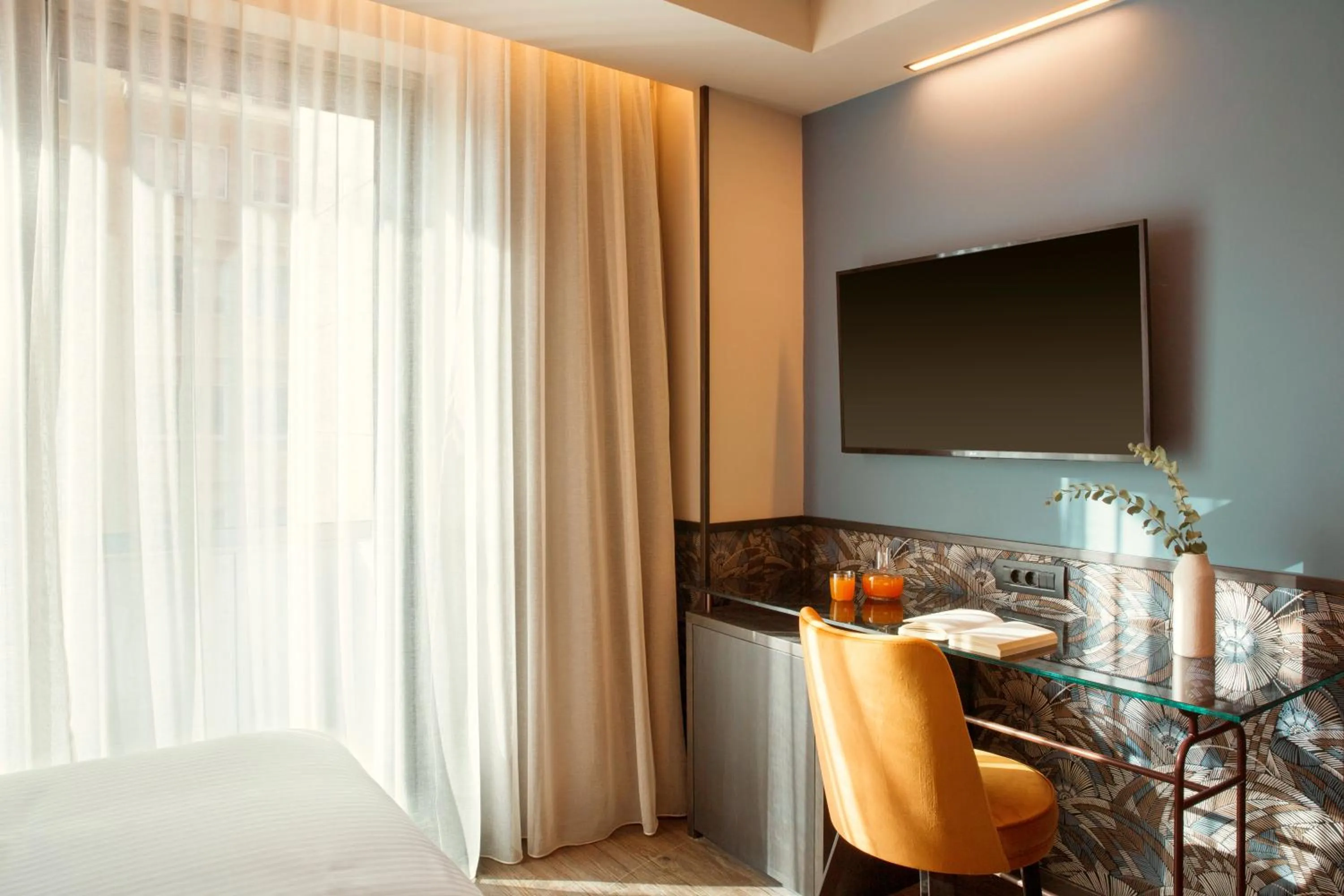 Zeus Essence Athens Central, former Athens Key