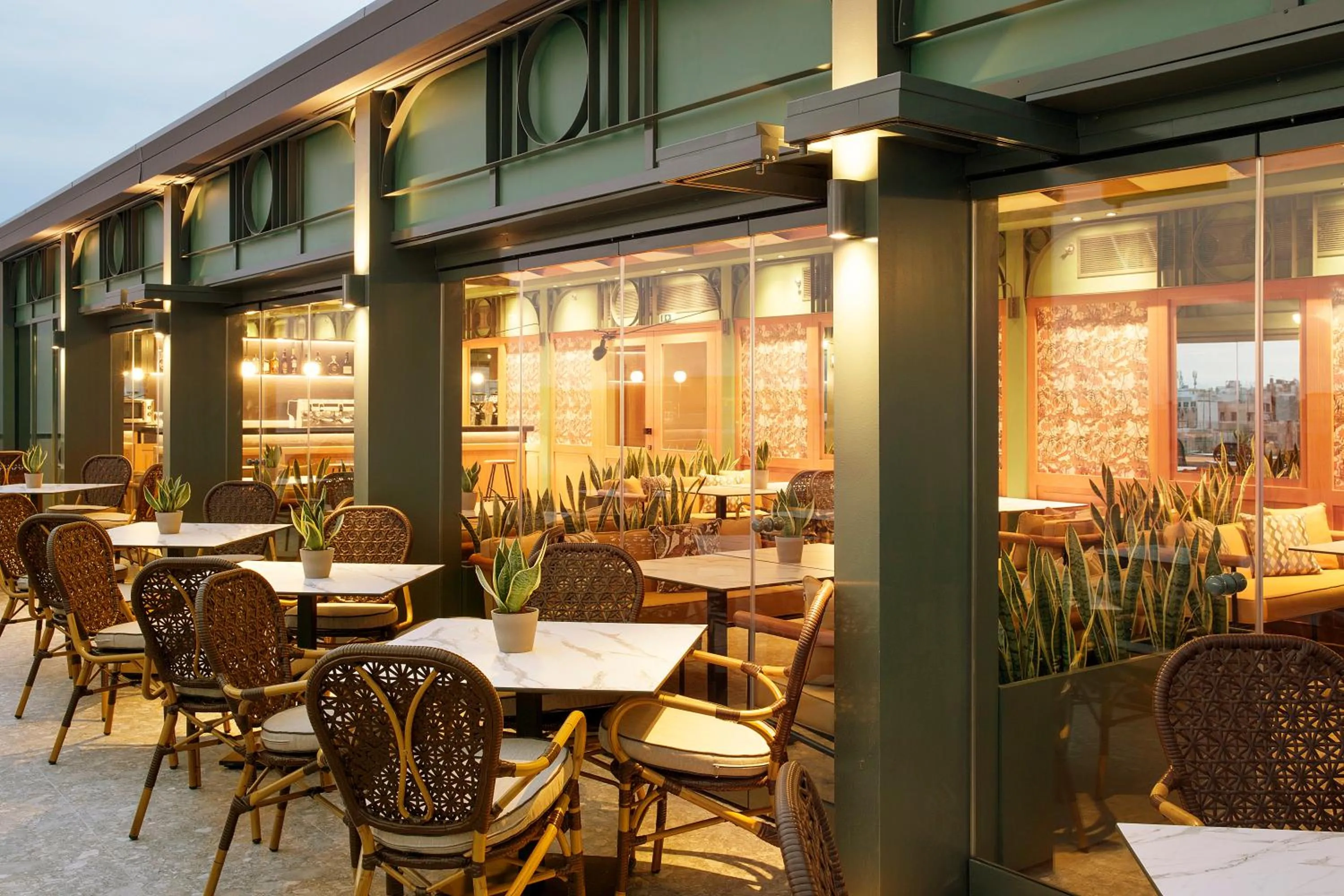 Zeus Essence Athens Central, former Athens Key