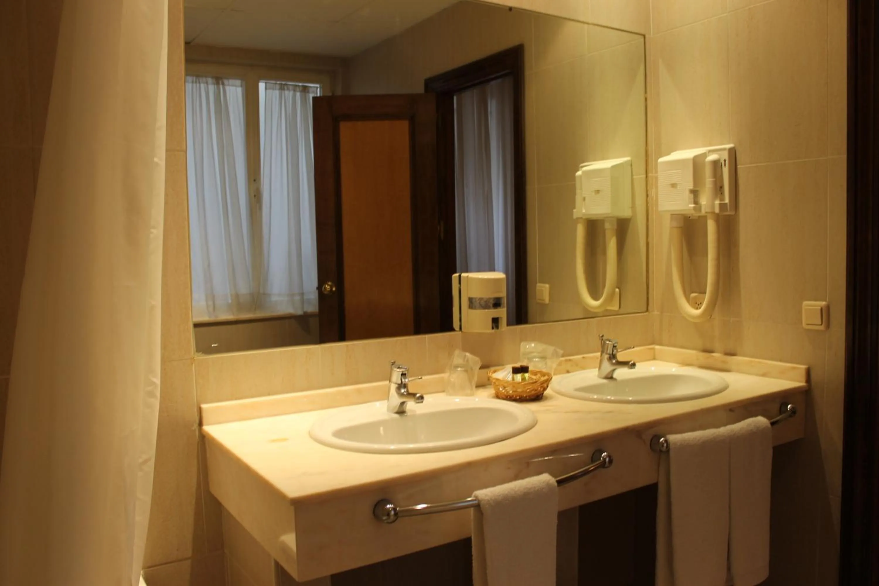 Bathroom in Hotel Monterrey