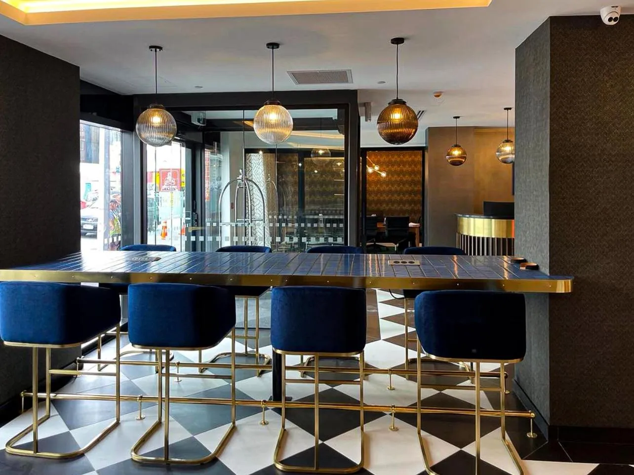 Lounge or bar in TRYP by Wyndham Wellington, Tory Street