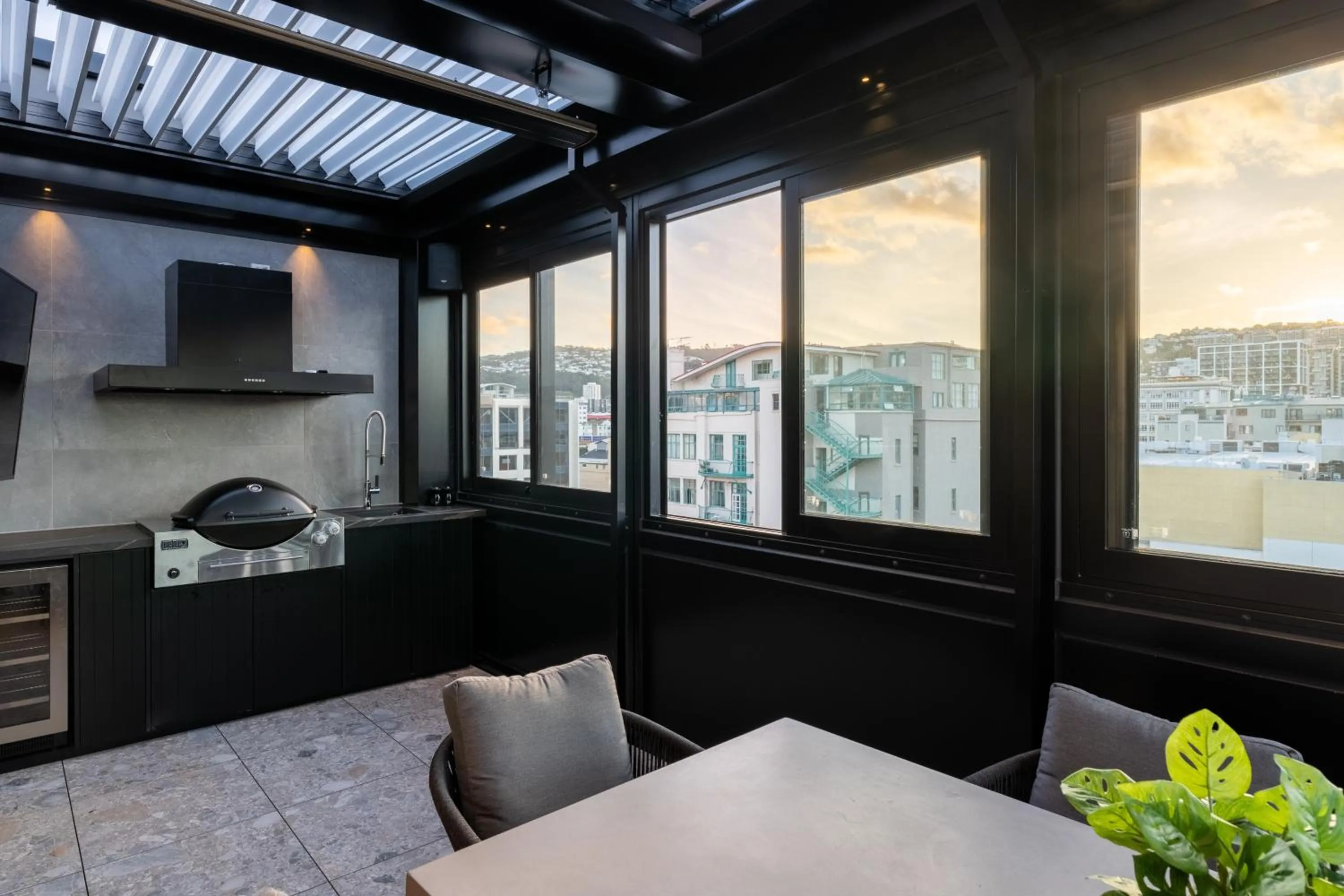 BBQ facilities in TRYP by Wyndham Wellington, Tory Street