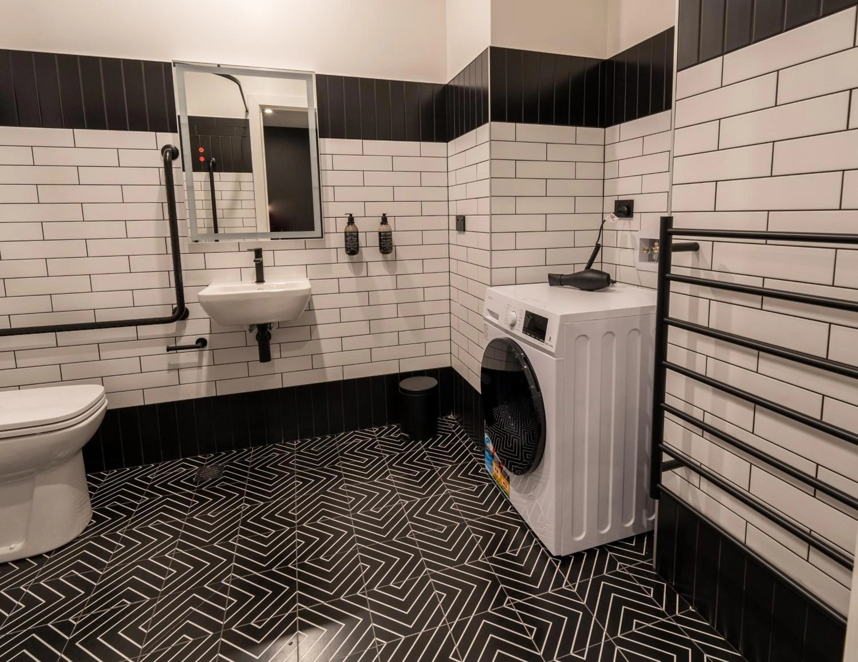 Bathroom in TRYP by Wyndham Wellington, Tory Street