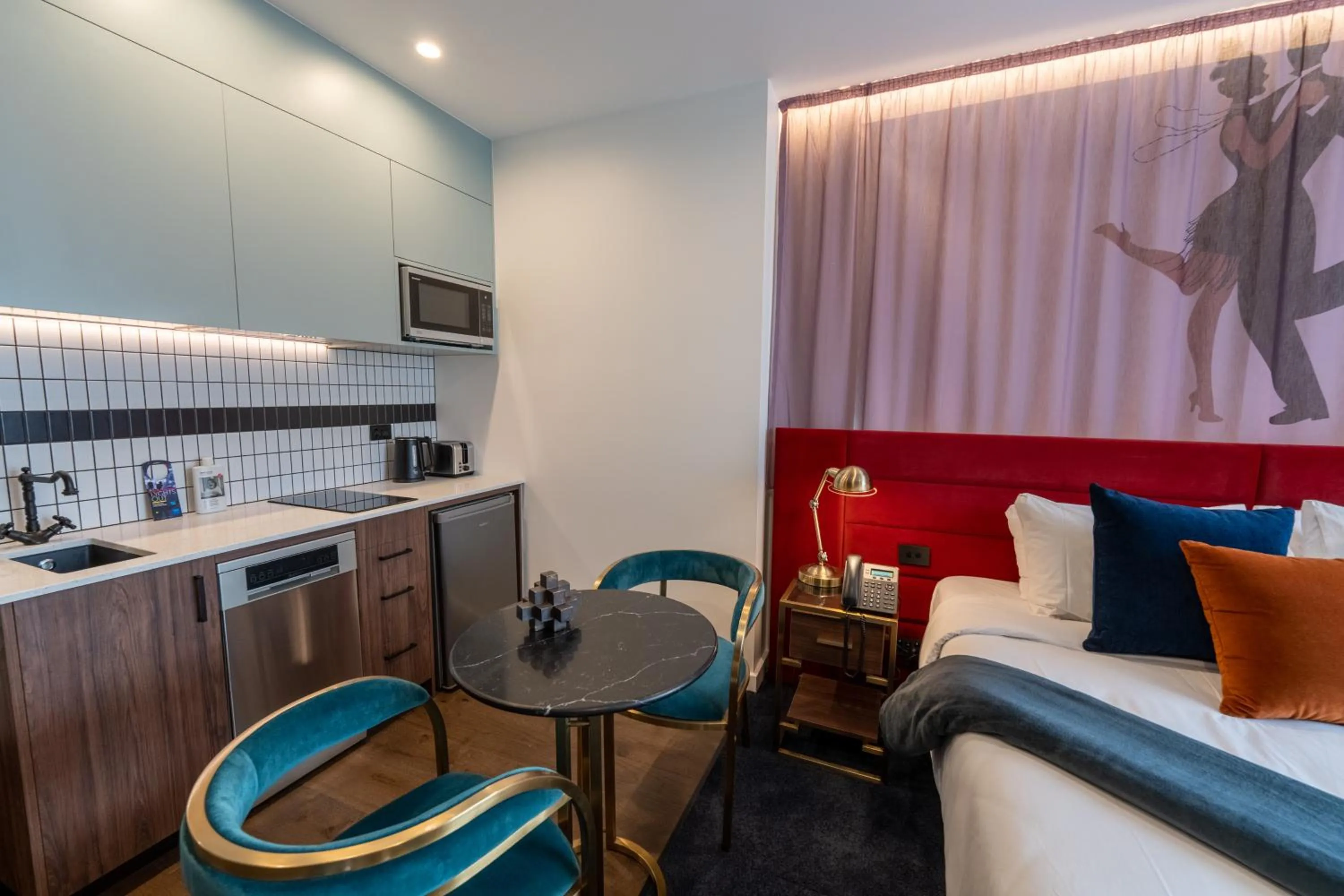 Kitchen or kitchenette in TRYP by Wyndham Wellington, Tory Street
