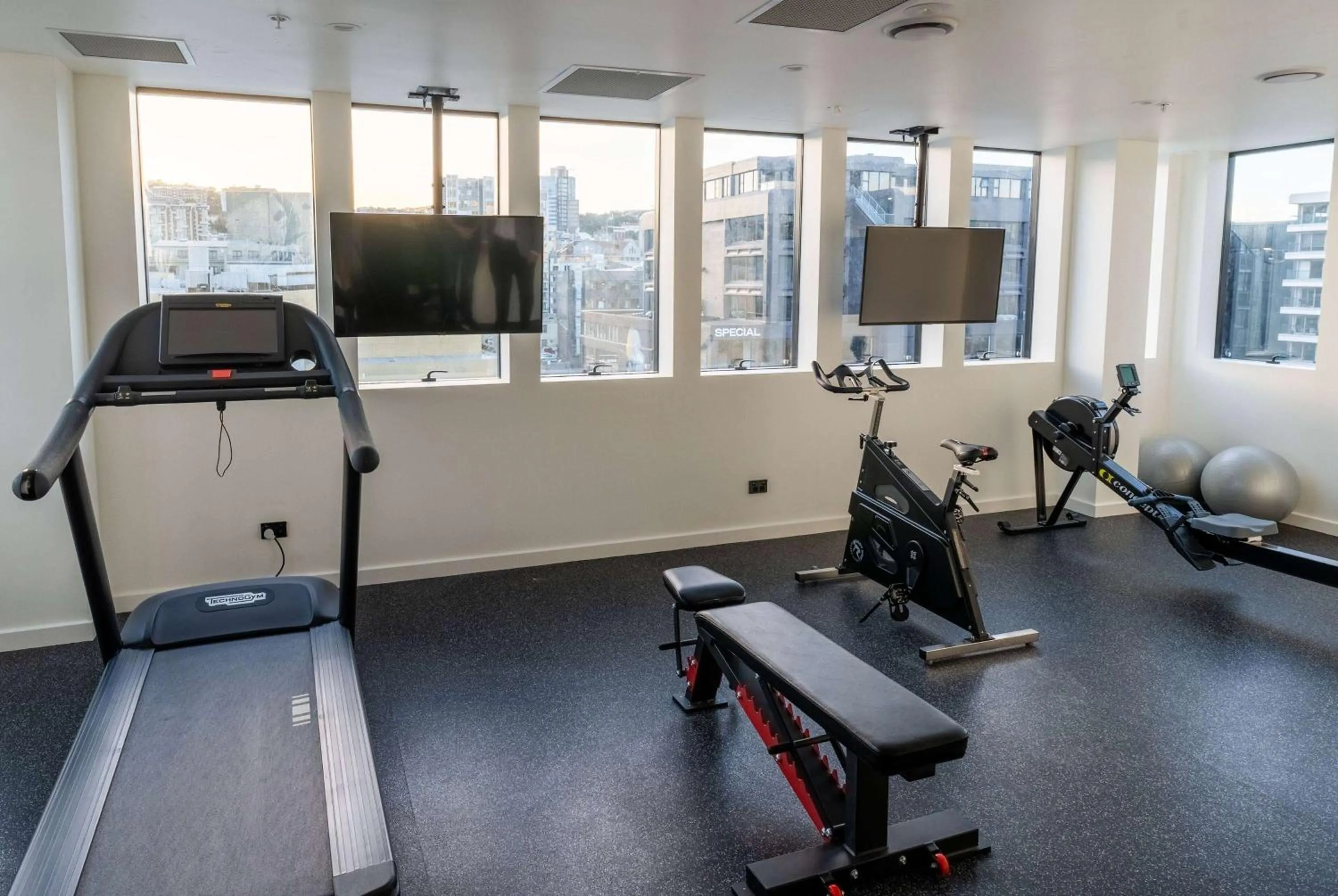 Fitness centre/facilities in TRYP by Wyndham Wellington, Tory Street