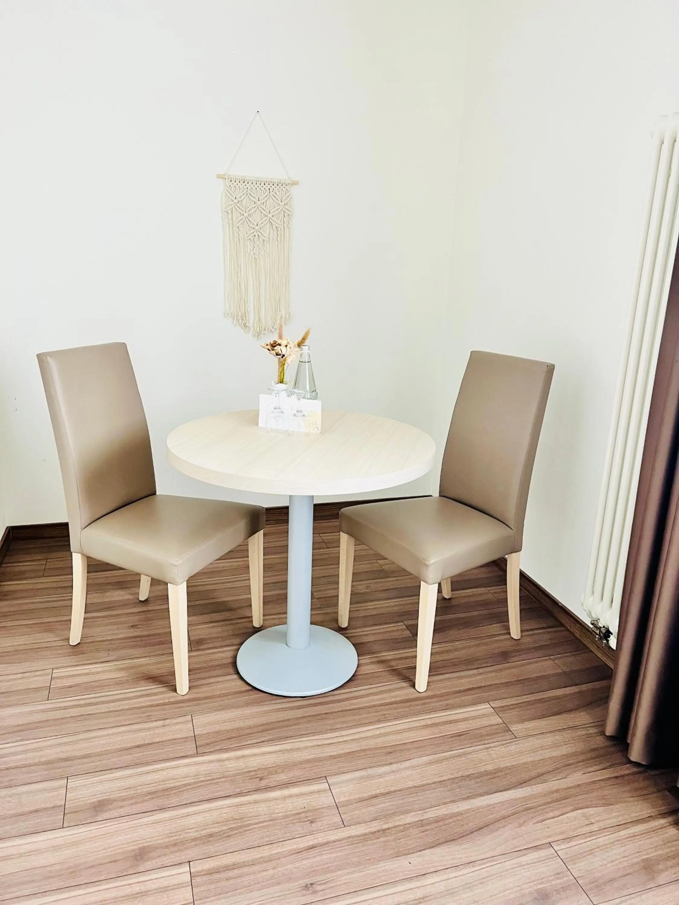 Seating area in Hôtel Domaine de la Sauge