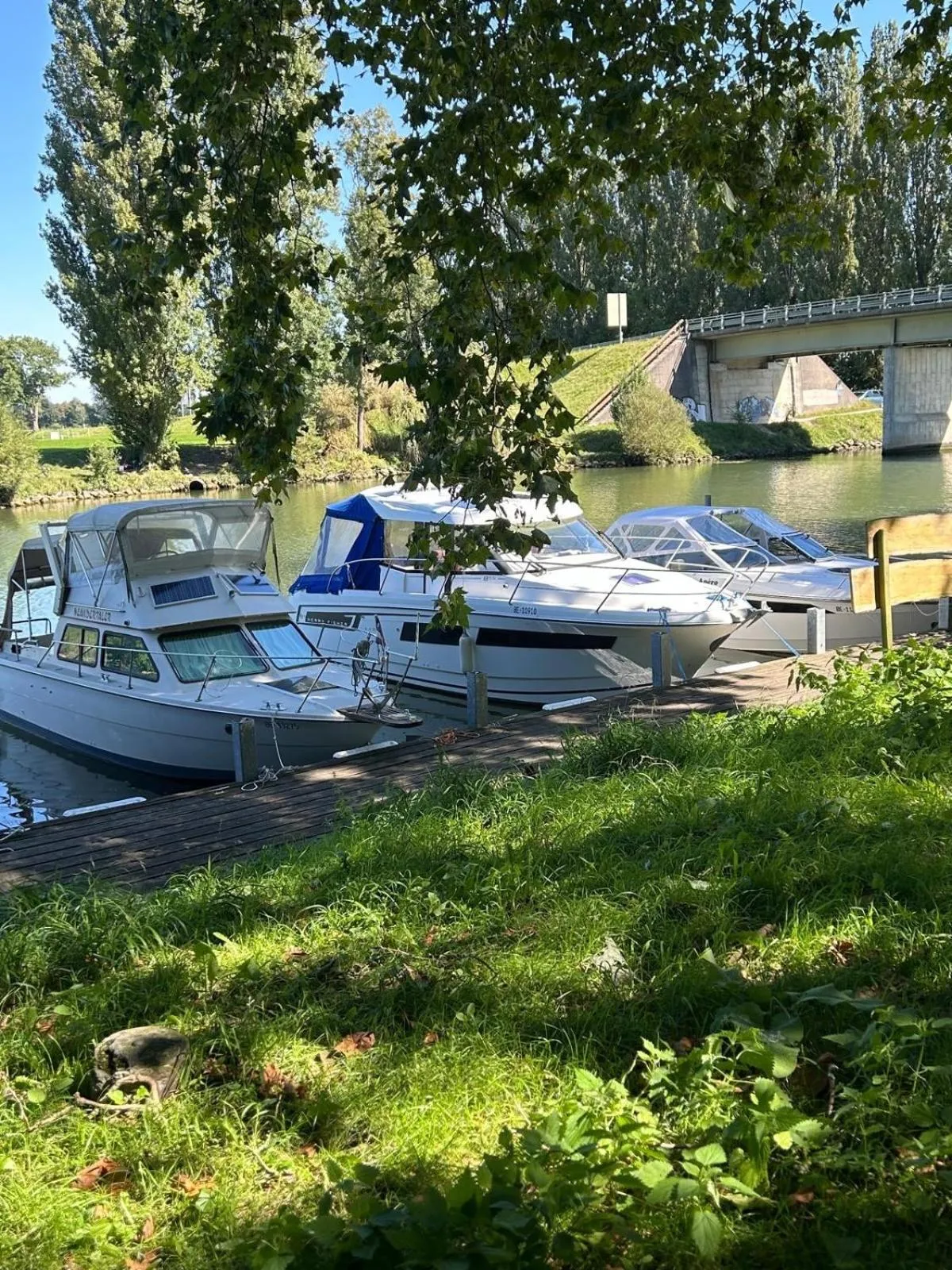 Parking in Hôtel Domaine de la Sauge