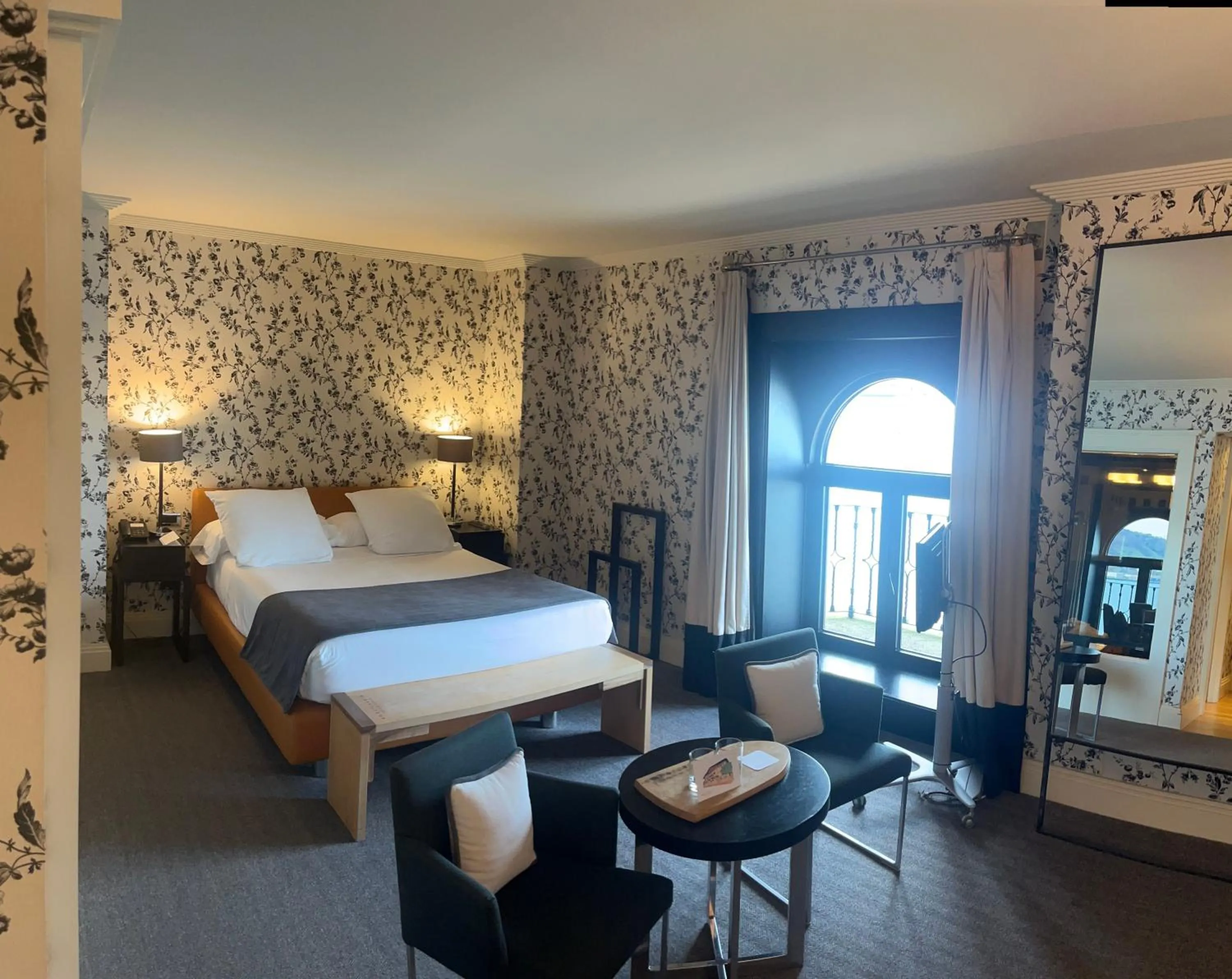 Bed in Ercilla Embarcadero Hotel