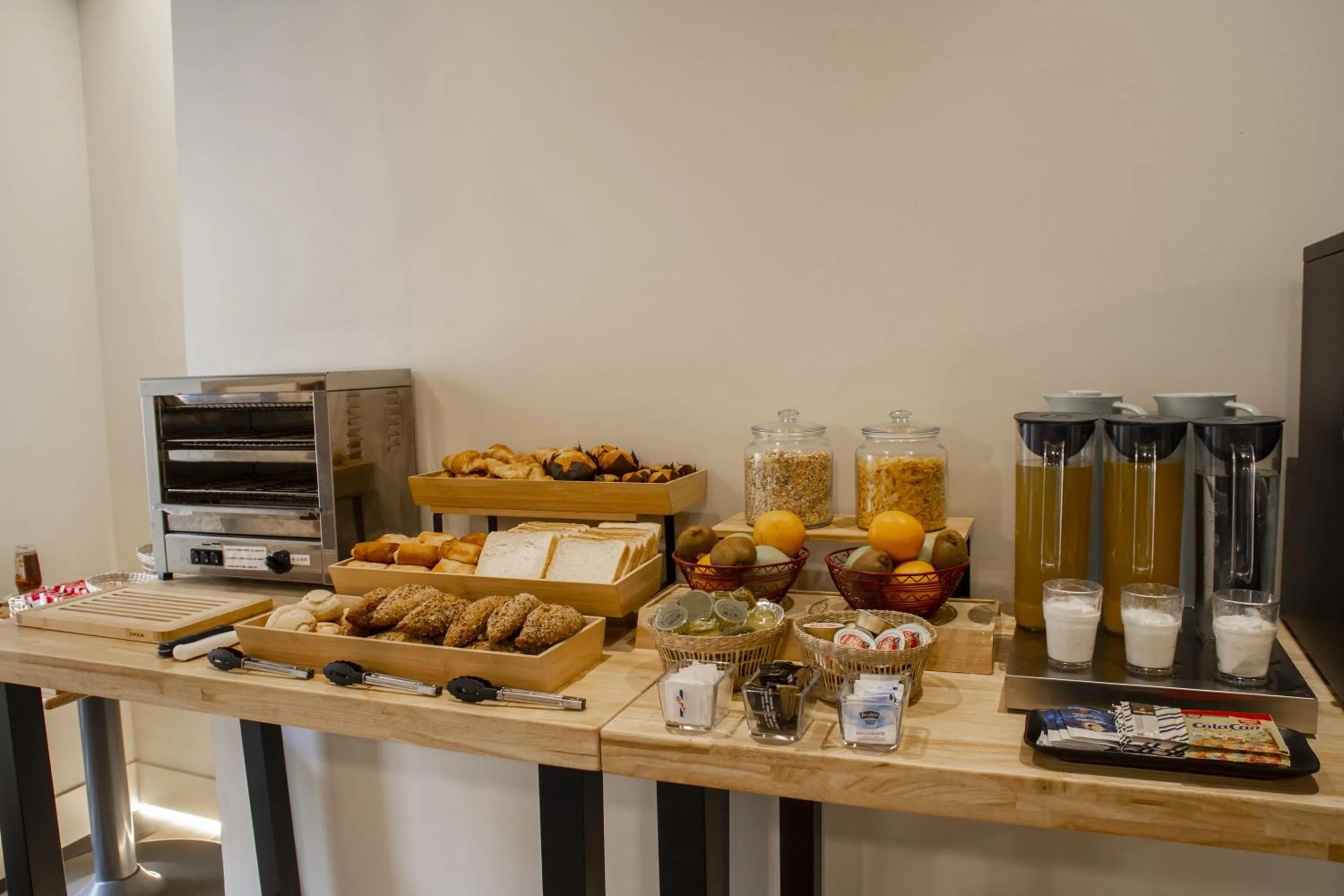 Breakfast in room Select Bilbao