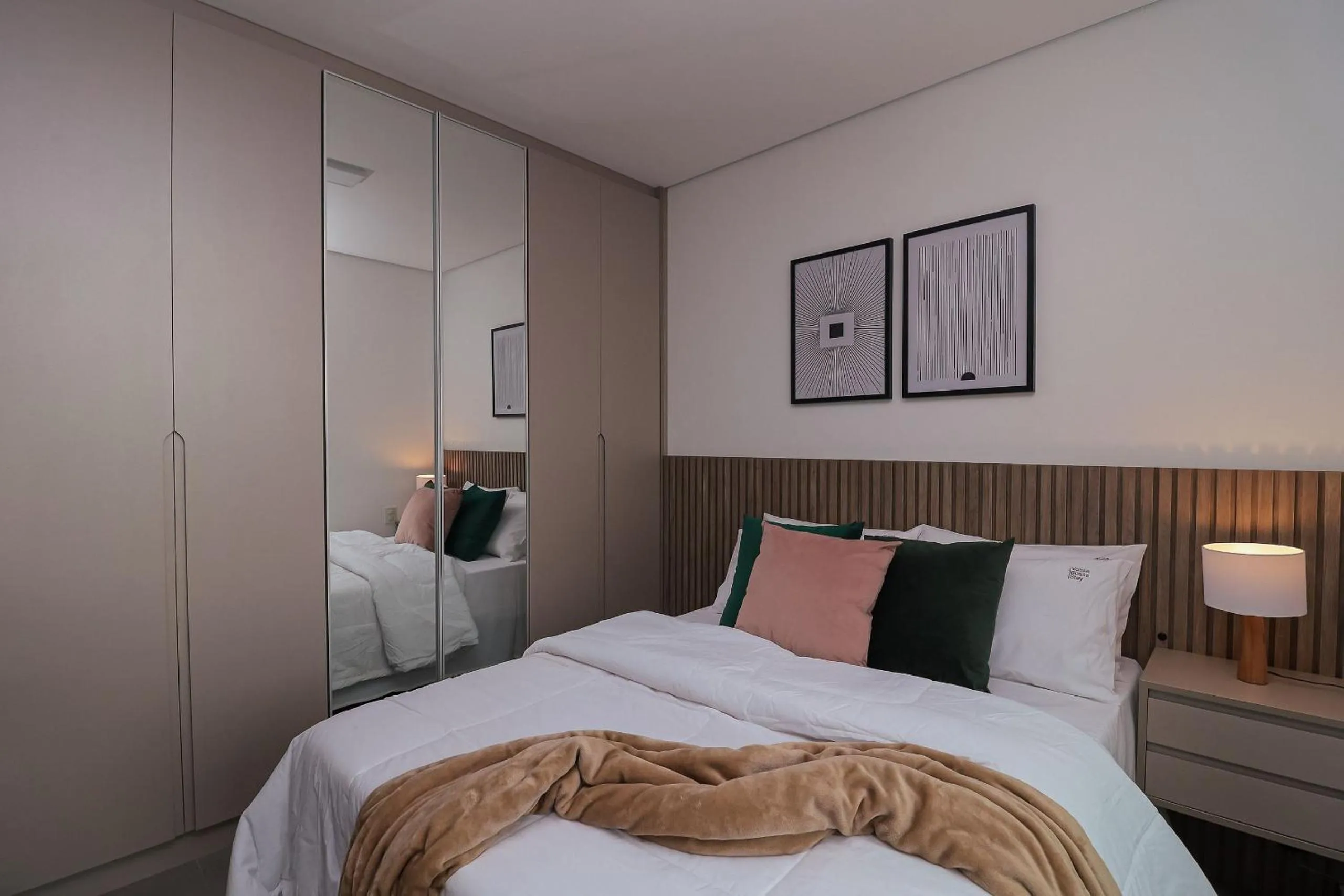 Bed in Vossa Bossa Capote Valente