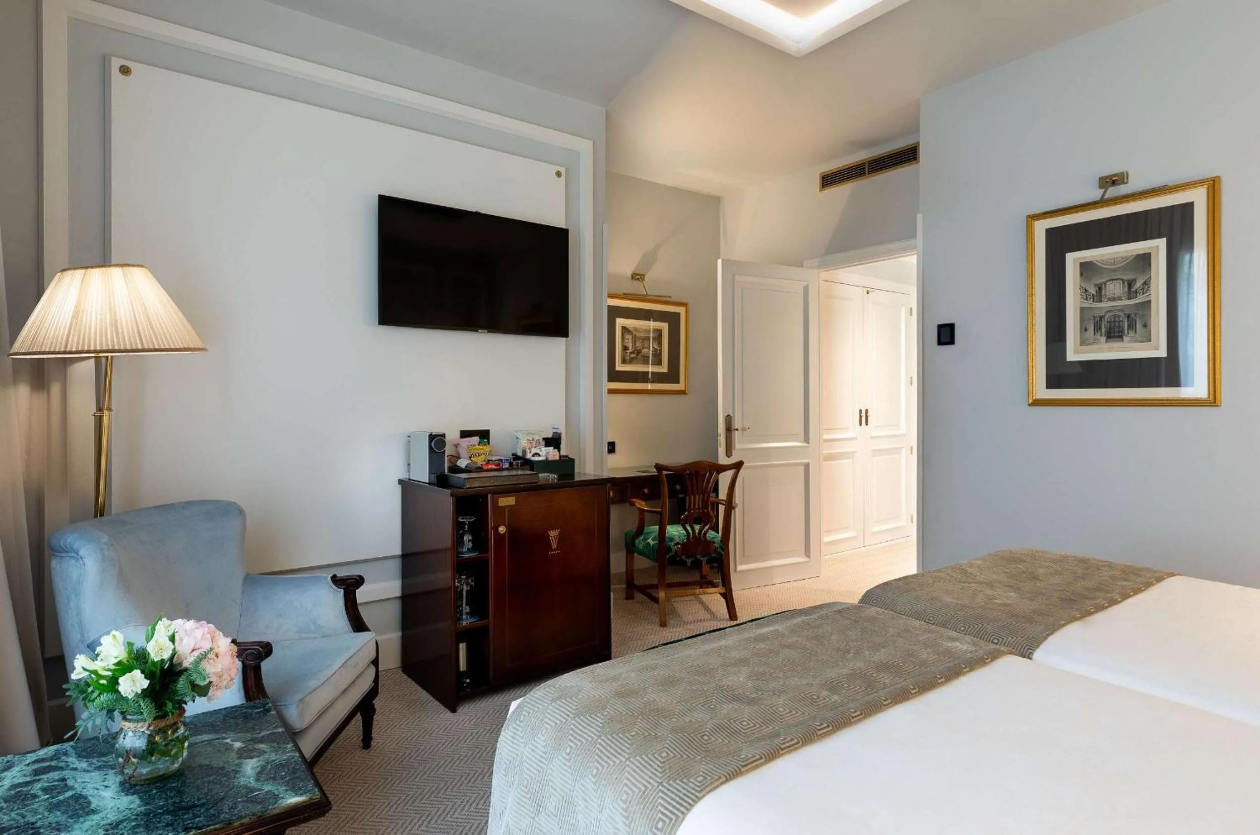 Bedroom, Bed in Wellington Hotel & Spa Madrid