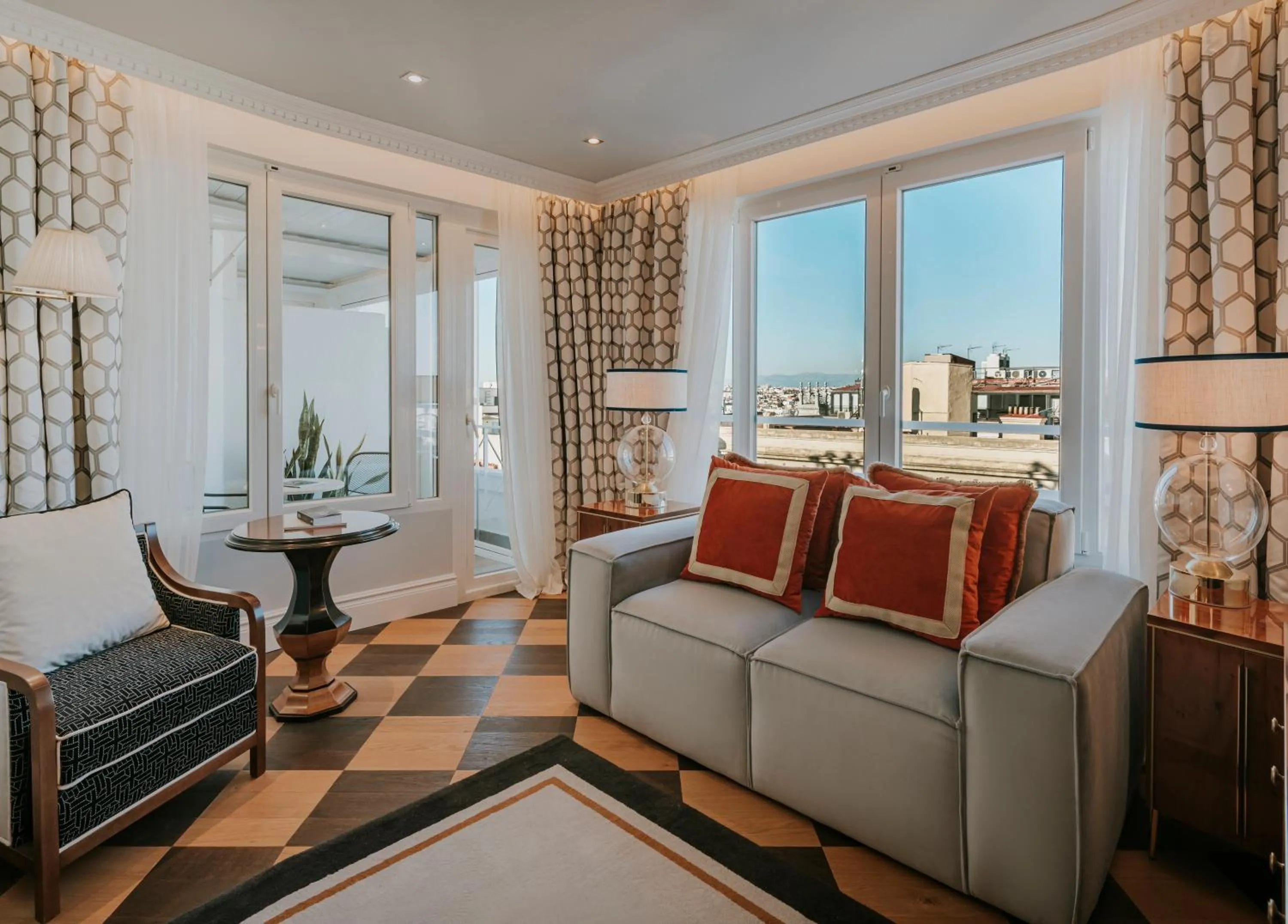 Seating area in Wellington Hotel & Spa Madrid