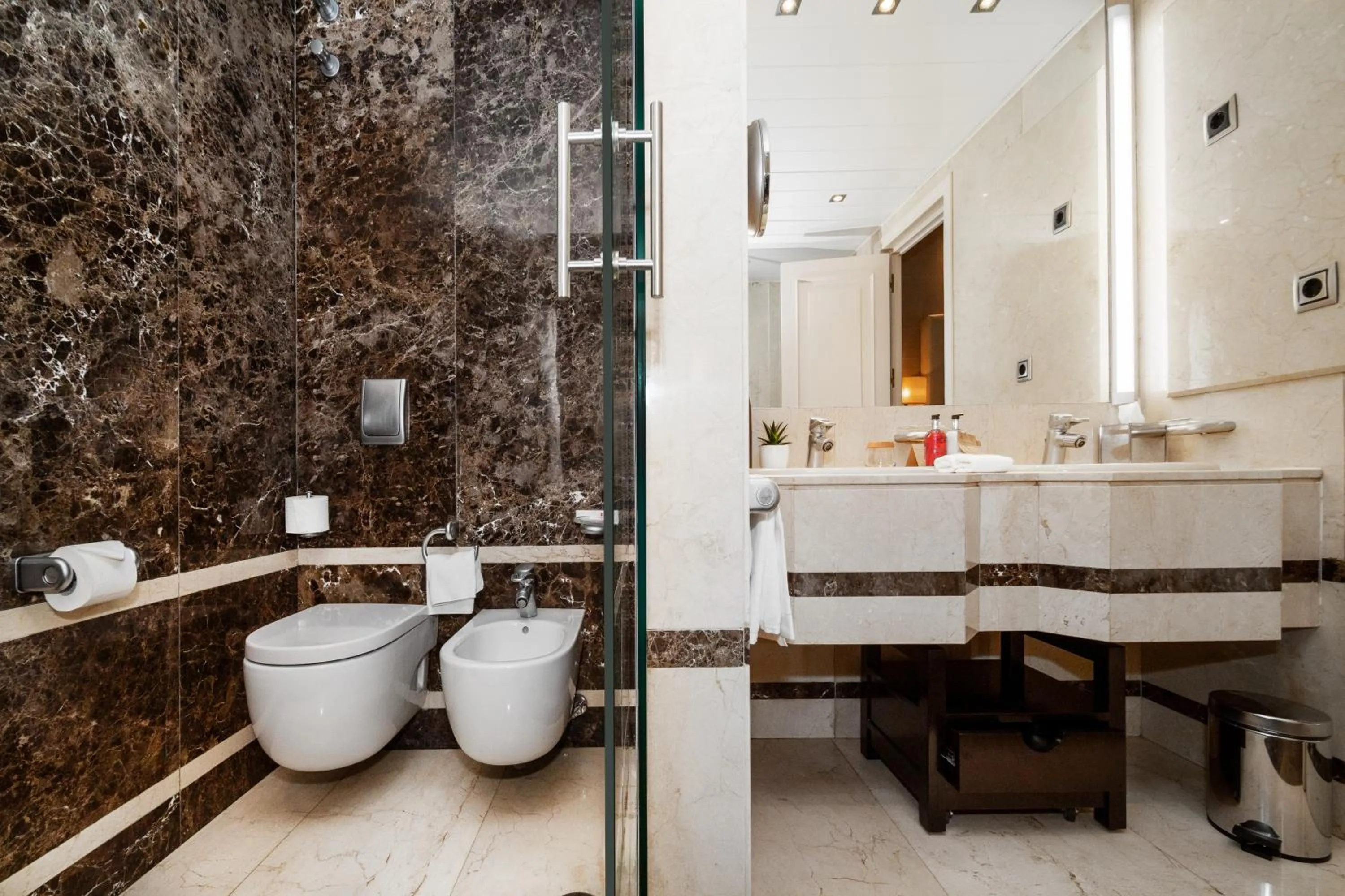 Bathroom in Wellington Hotel & Spa Madrid