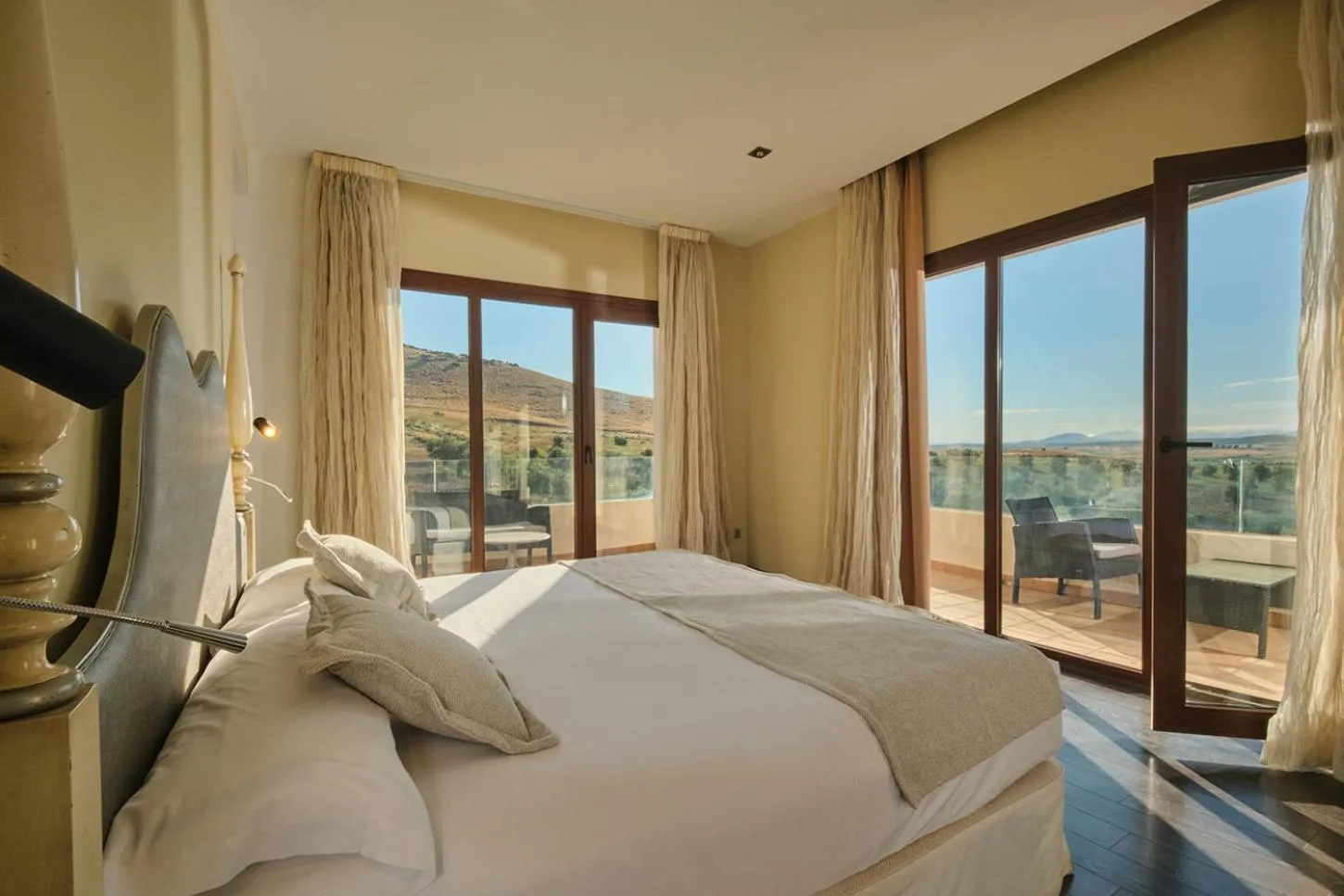 Area and facilities, Bed in Hotel Spa Villa Nazules