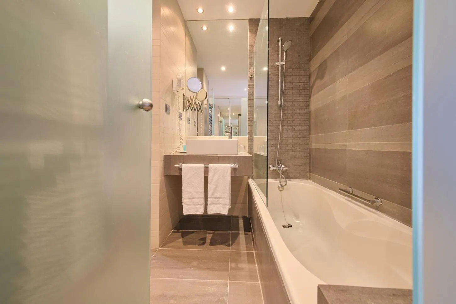 Bathroom in Hotel Spa Villa Nazules