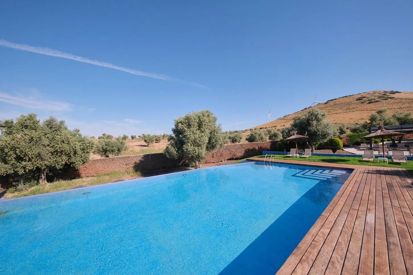 Swimming pool in Hotel Spa Villa Nazules