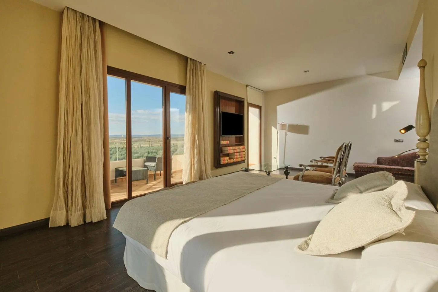 Area and facilities, Bed in Hotel Spa Villa Nazules