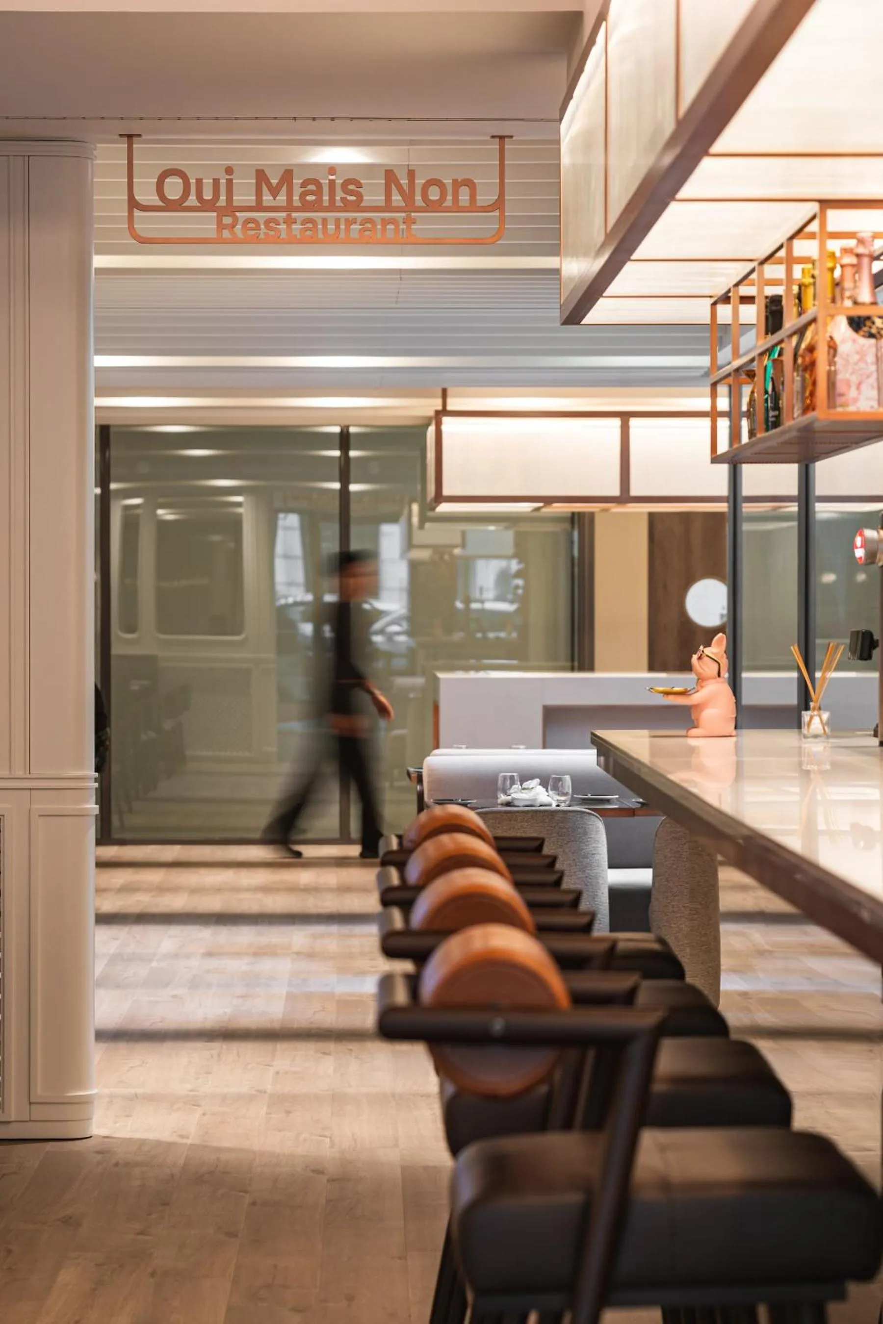 Restaurant/places to eat in LUSTER Hotel