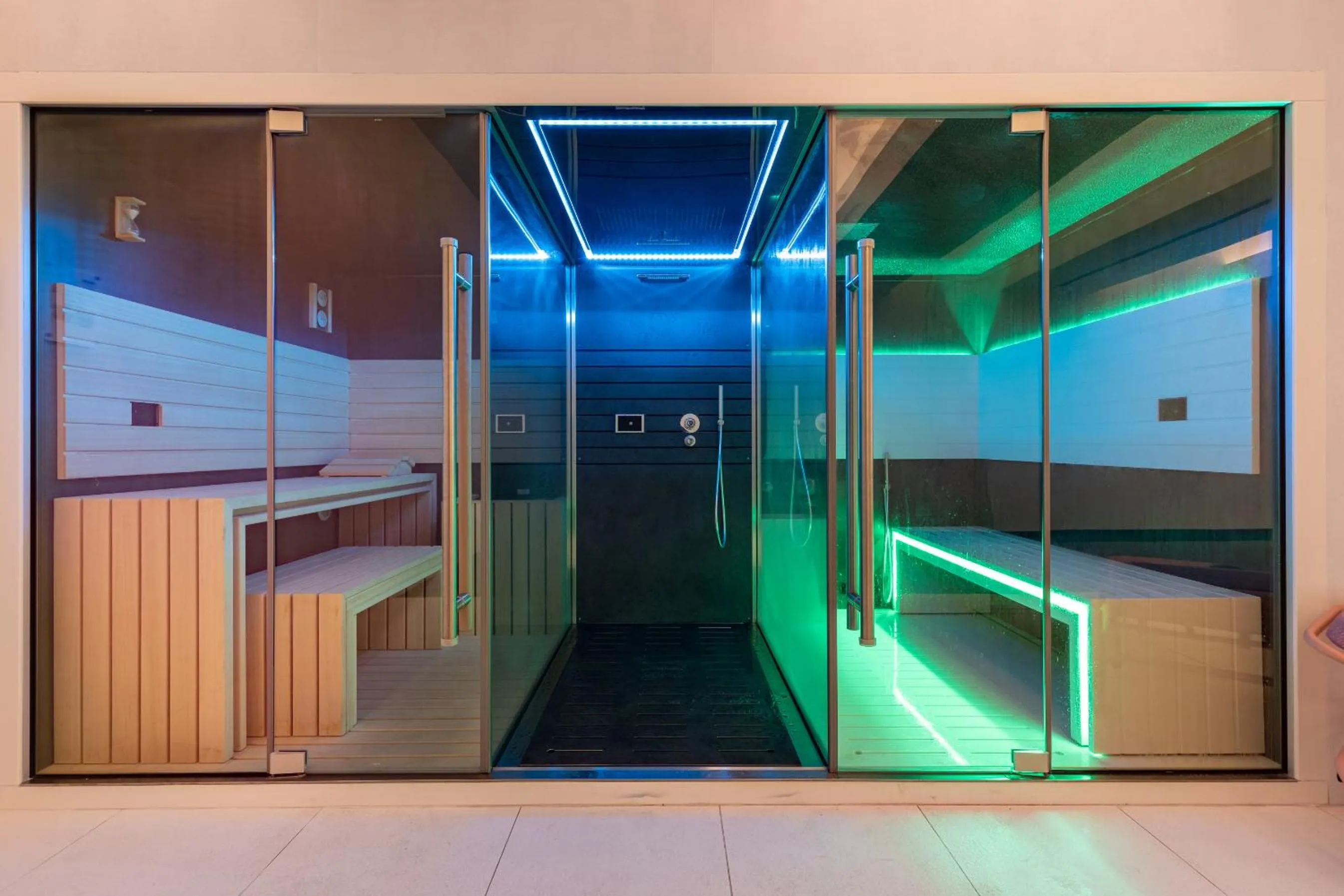 Spa and wellness centre/facilities in LUSTER Hotel
