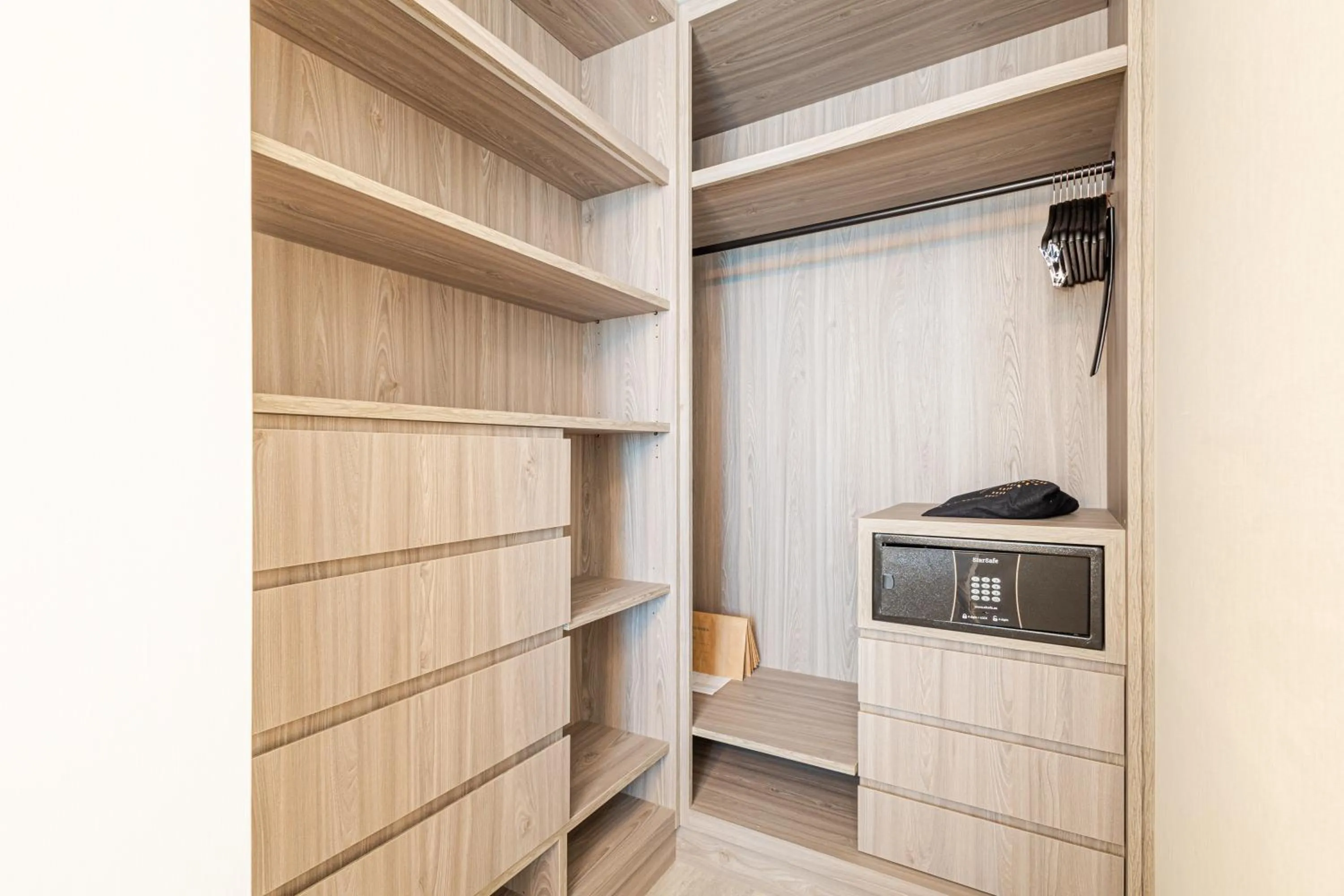 Living room in LUSTER Hotel